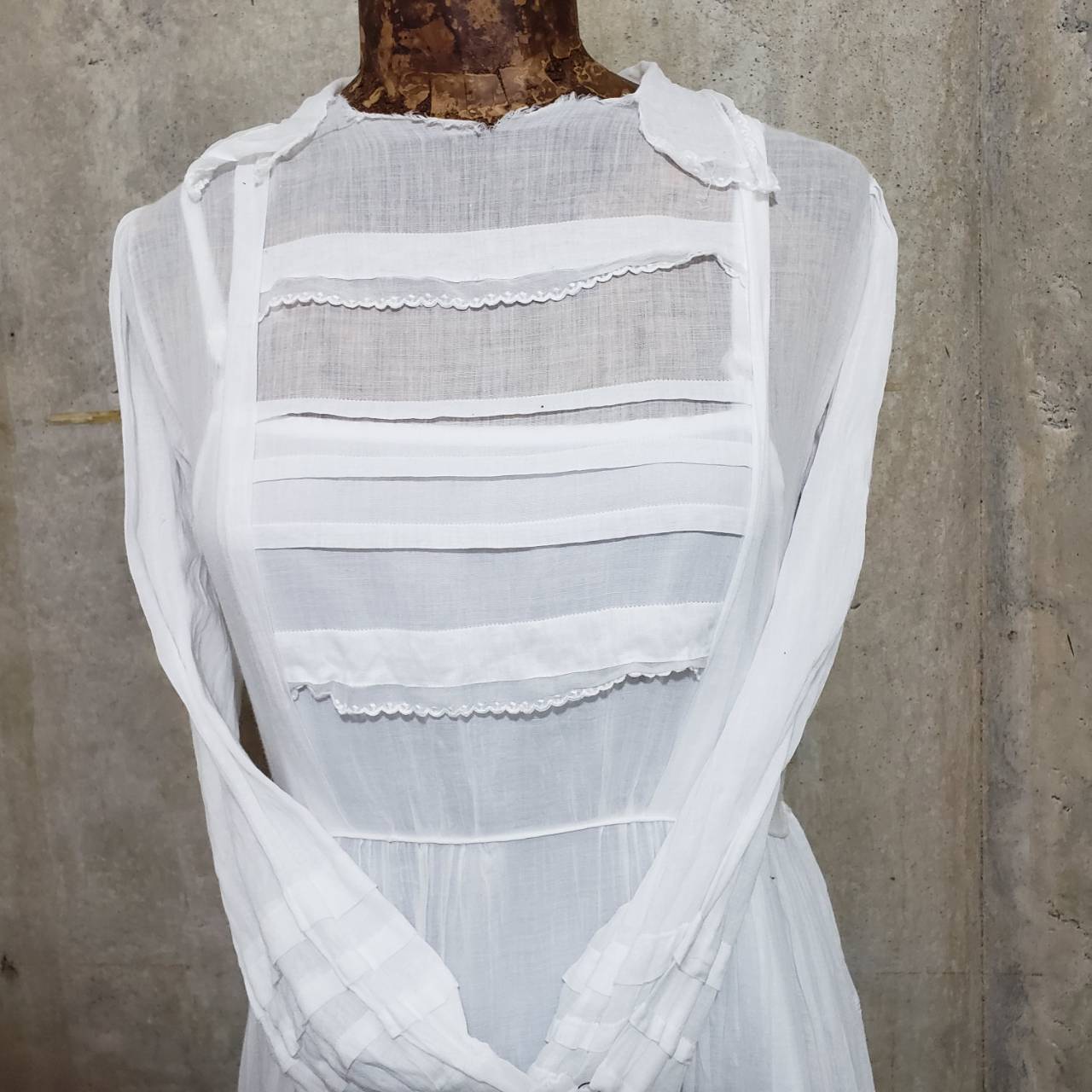 Euro Vintage(ヨーロッパヴィンテージ) Shiro_予感を纏うロングワンピース 表記なし(Mサイズ程度) ホワイト