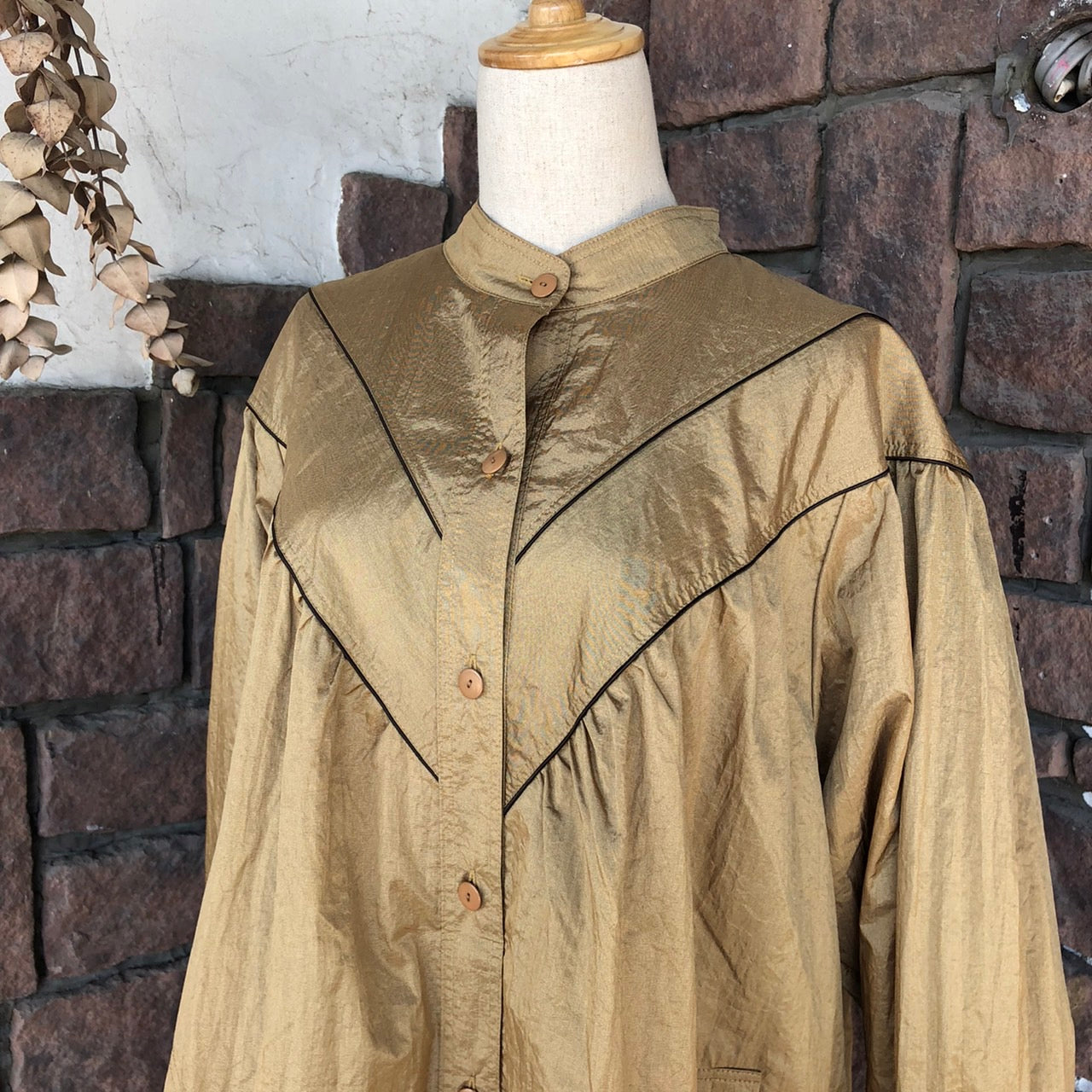 Vintage(ヴィンテージ) ノーカラーナイロンシャツ 表記なし(FREEサイズ) カーキ