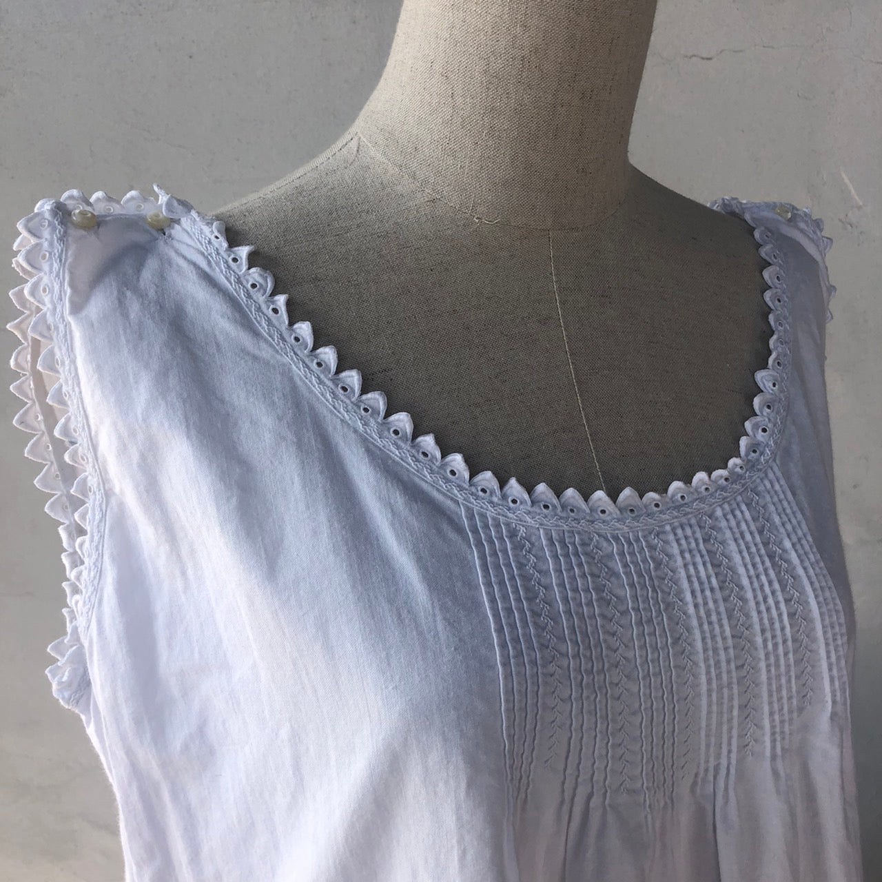 Euro Vintage(ヨーロッパヴィンテージ) Harmony_肩ボタンフレンチノースリーブワンピース 表記なし(Lサイズ程度) ホワイト