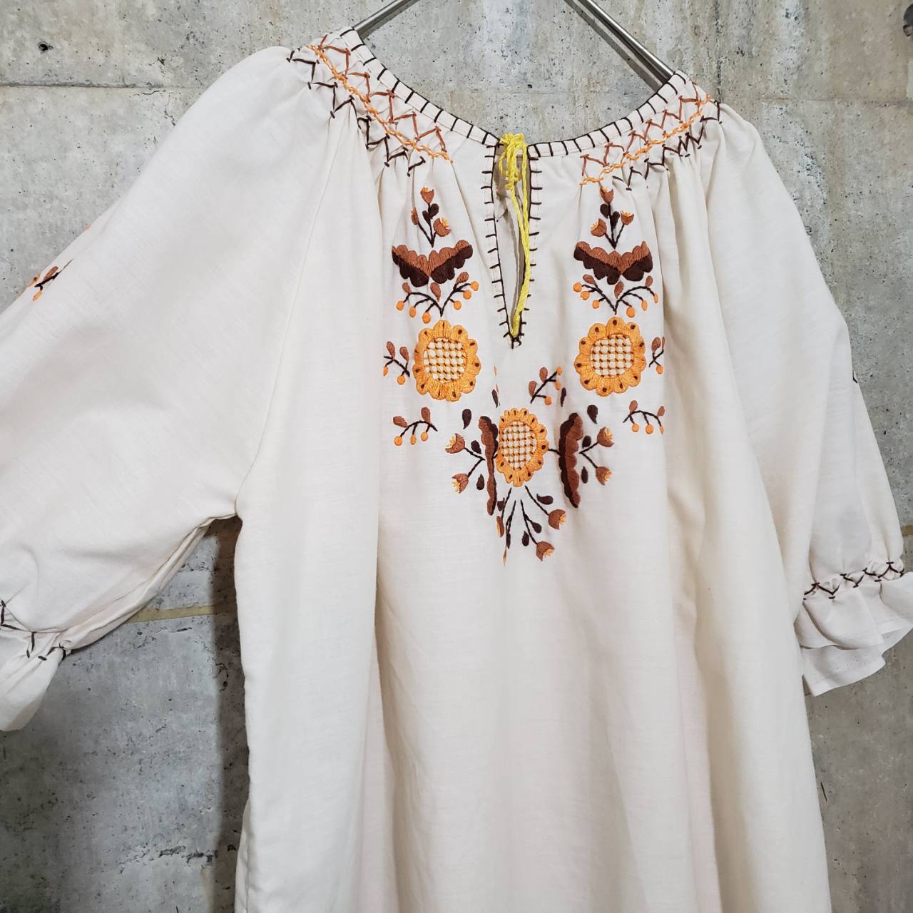 Euro Vintage(ヨーロッパヴィンテージ) Nuts_フォークロアチュニック 表記なし(Lサイズ程度) ベージュ