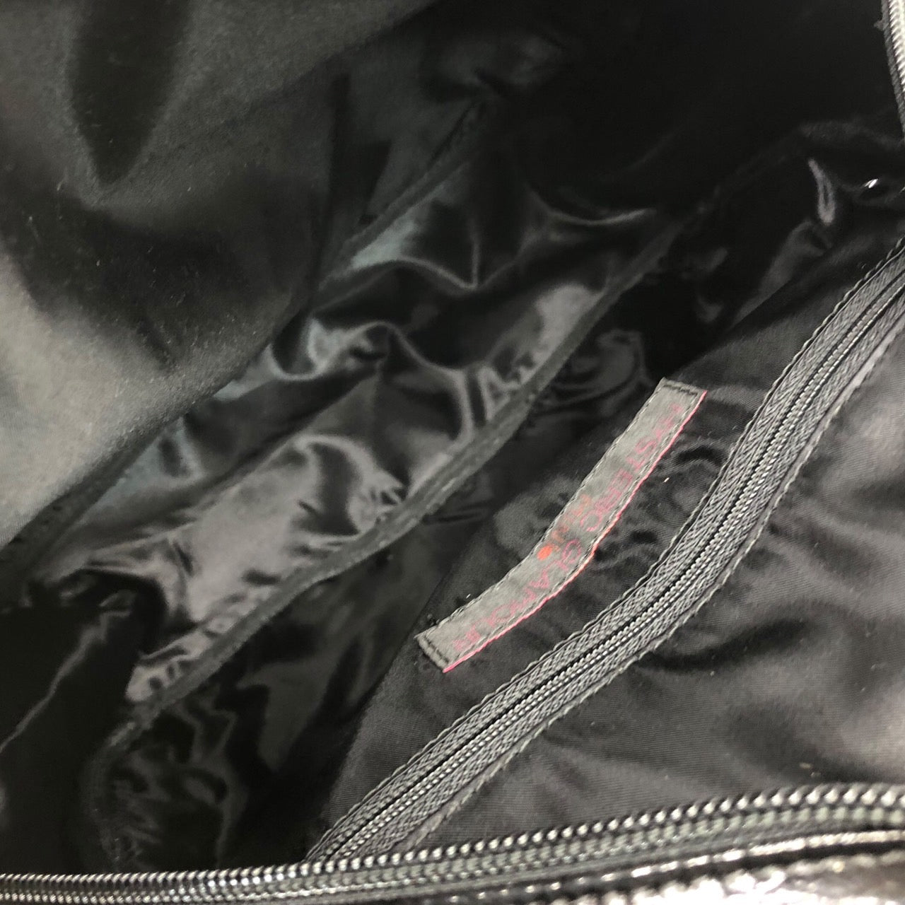 Hysteric Mini(ヒステリック ミニ) 00's "baby"エナメルハンドバッグ/Y2K/肩掛け/ロゴ ブラック ミニヒス HYSTERIC GLAMOUR(ヒステリックグラマー)