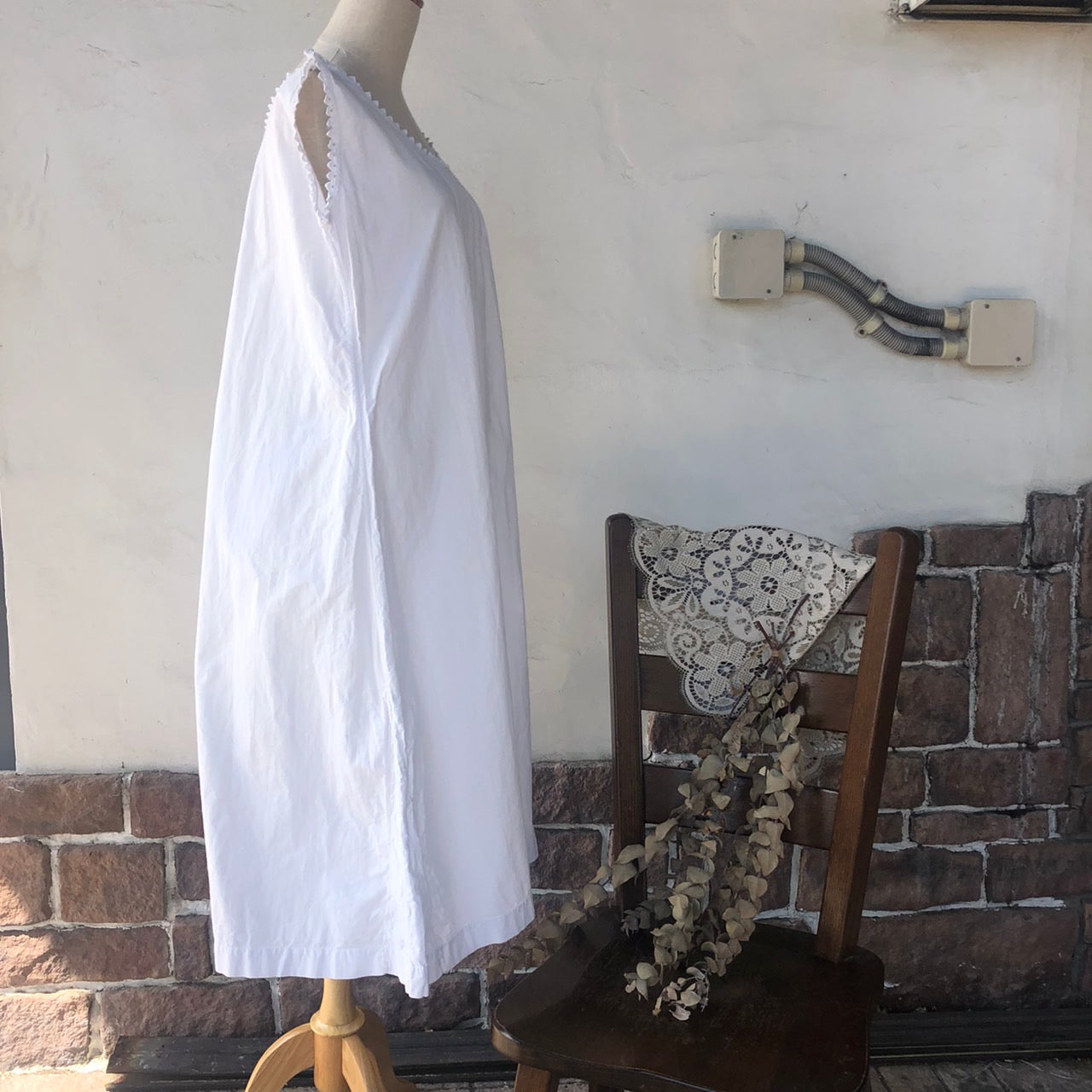 Euro Vintage(ヨーロッパヴィンテージ) Harmony_肩ボタンフレンチノースリーブワンピース 表記なし(Lサイズ程度) ホワイト