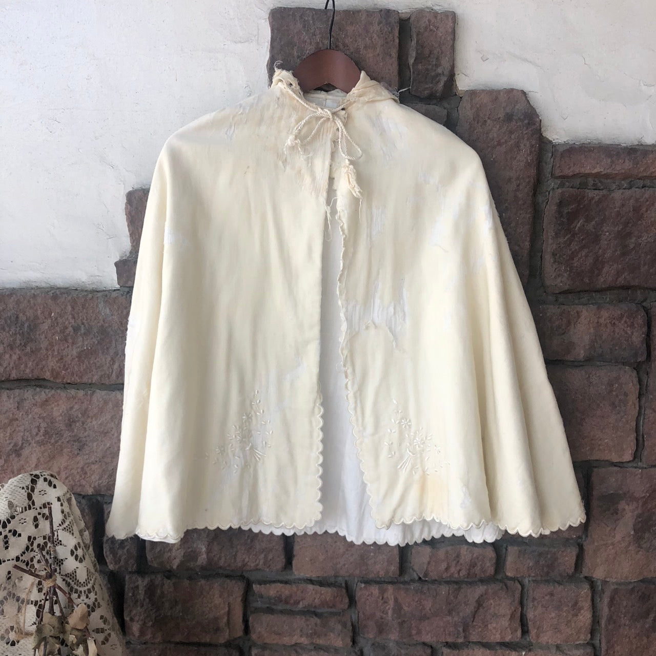 VINTAGE(ヴィンテージ) 50~'sフラワーステッチケープ 表記なし(FREE) アイボリー