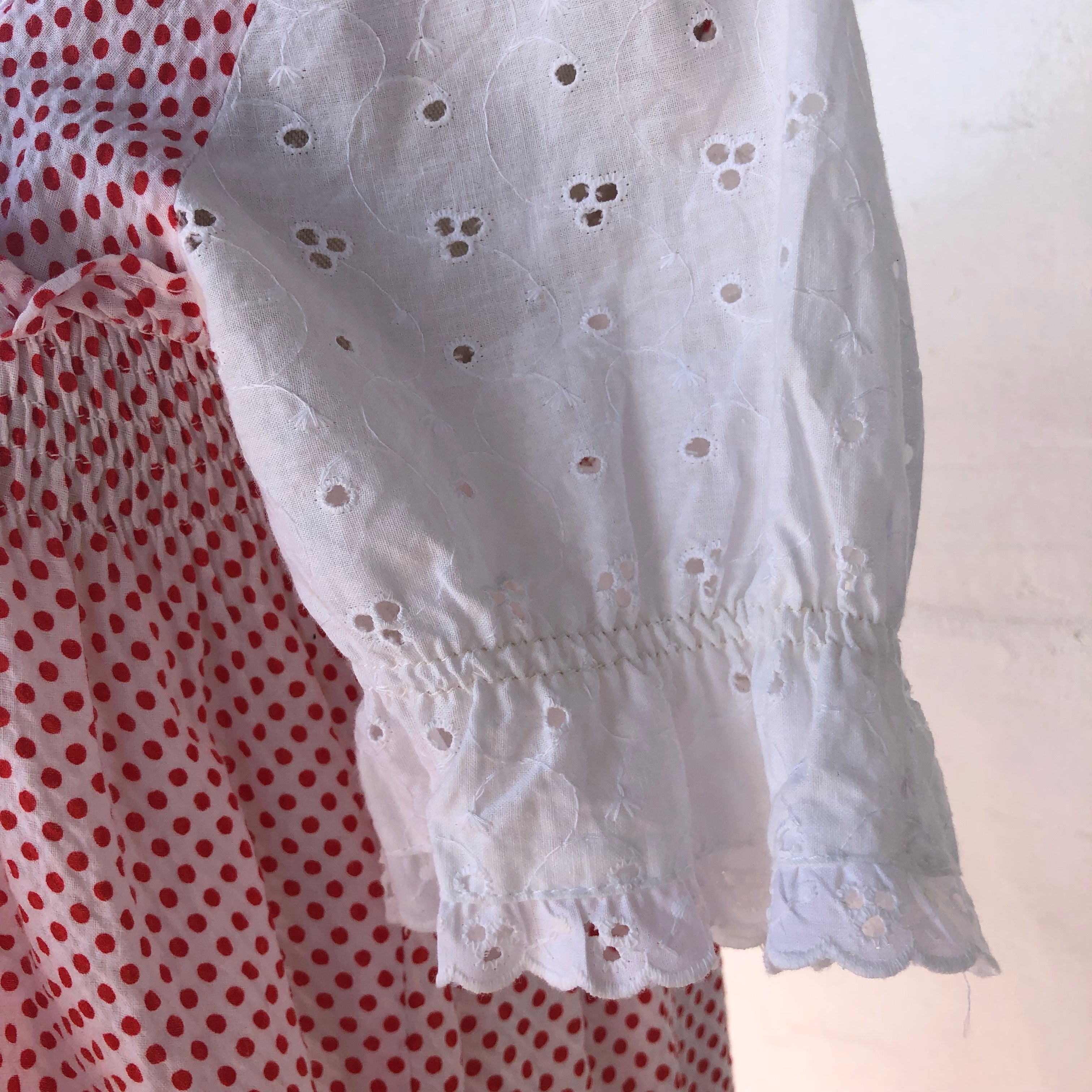 Euro Vintage(ヨーロッパヴィンテージ) Ribon_ドットレースの気分ワンピース 表記なし(Mサイズ程度) レッド