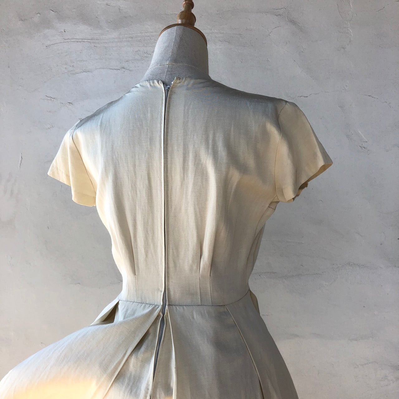 Euro Vintage(ヨーロッパヴィンテージ) Canvas_無垢なワンピース 表記なし(Mサイズ程度) ベージュ