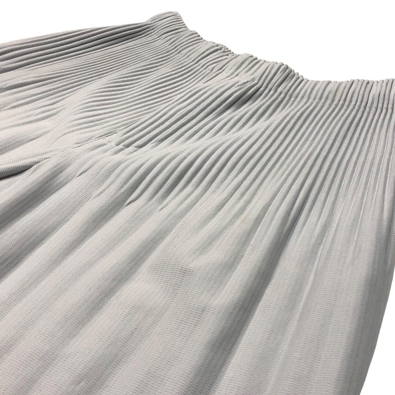 HOMME PLISSE ISSEY MIYAKE(オムプリッセイッセイミヤケ) erased pleated sarouel pants 消しプリーツサルエルパンツ HP53JF053 SIZE 2(M) ライトグレー