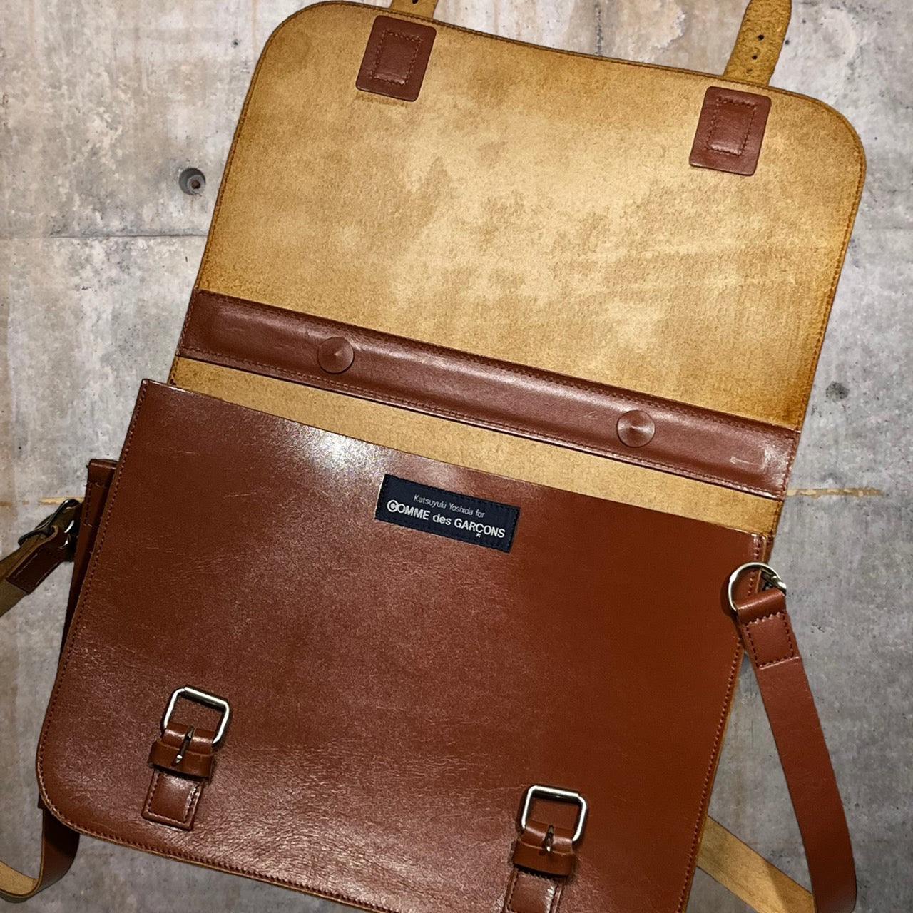 Katsuyuki Yoshida for COMME des GARCONS(カツユキヨシダフォーコムデギャルソン) aoyama limited 2WAY leather shoulder bag/青山限定2WAYレザーショルダーバッグ/吉田克幸 ブラウン