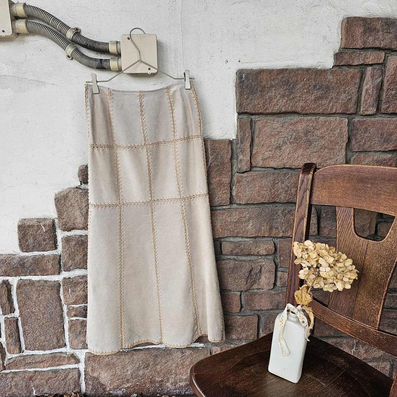 VINTAGE(ヴィンテージ) 刺繍レザーフレアスカート FREE ベージュ 