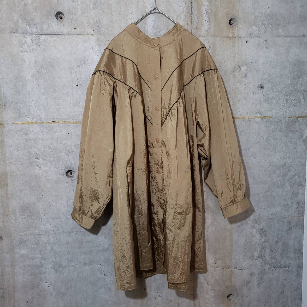 Vintage(ヴィンテージ) ノーカラーナイロンシャツ 表記なし(FREEサイズ) カーキ