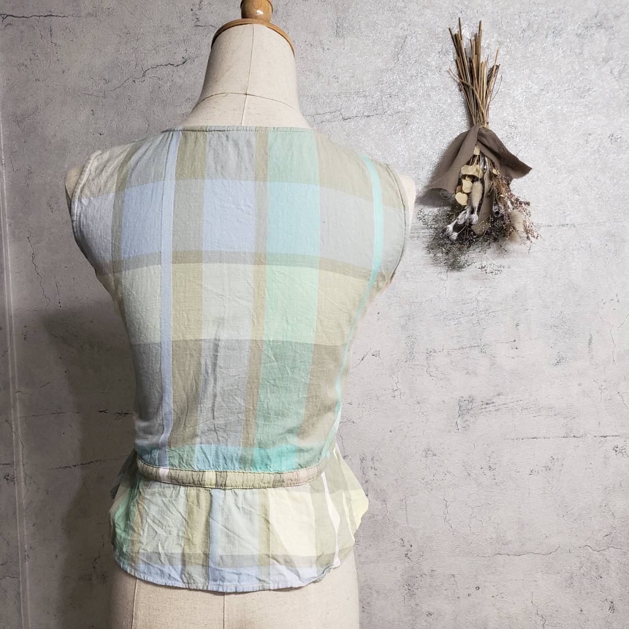 Euro Vintage(ヨーロッパヴィンテージ) Kasane_ペールトーン刺繍ベスト 12(Mサイズ程度) グリーン