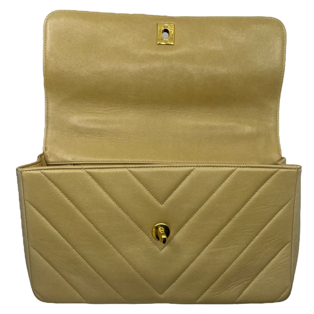 CHANEL(シャネル) Vステッチ ラムスキンハンドバッグ/ココマーク/シェブロン/ヴィンテージ/ヴィンテージシャネル 製造番号:22***** ベージュ/アイボリー 2番台 ゴールド金具 購入先:横浜タカシマヤ