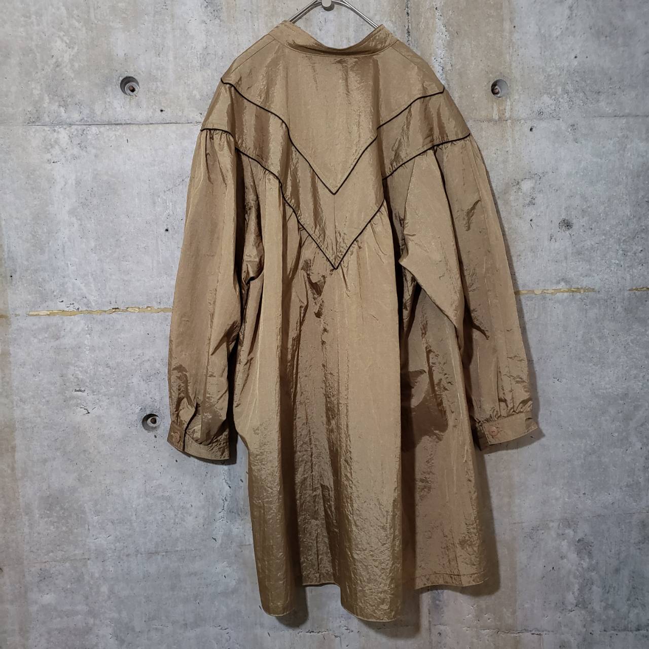 Vintage(ヴィンテージ) ノーカラーナイロンシャツ 表記なし(FREEサイズ) カーキ