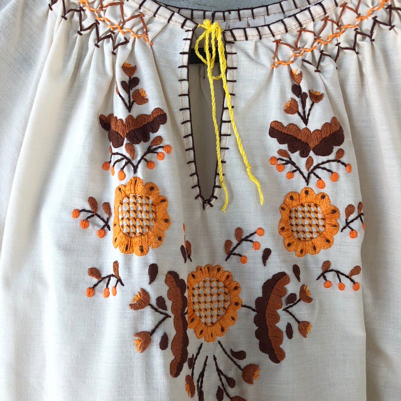 Euro Vintage(ヨーロッパヴィンテージ) Nuts_フォークロアチュニック 表記なし(Lサイズ程度) ベージュ