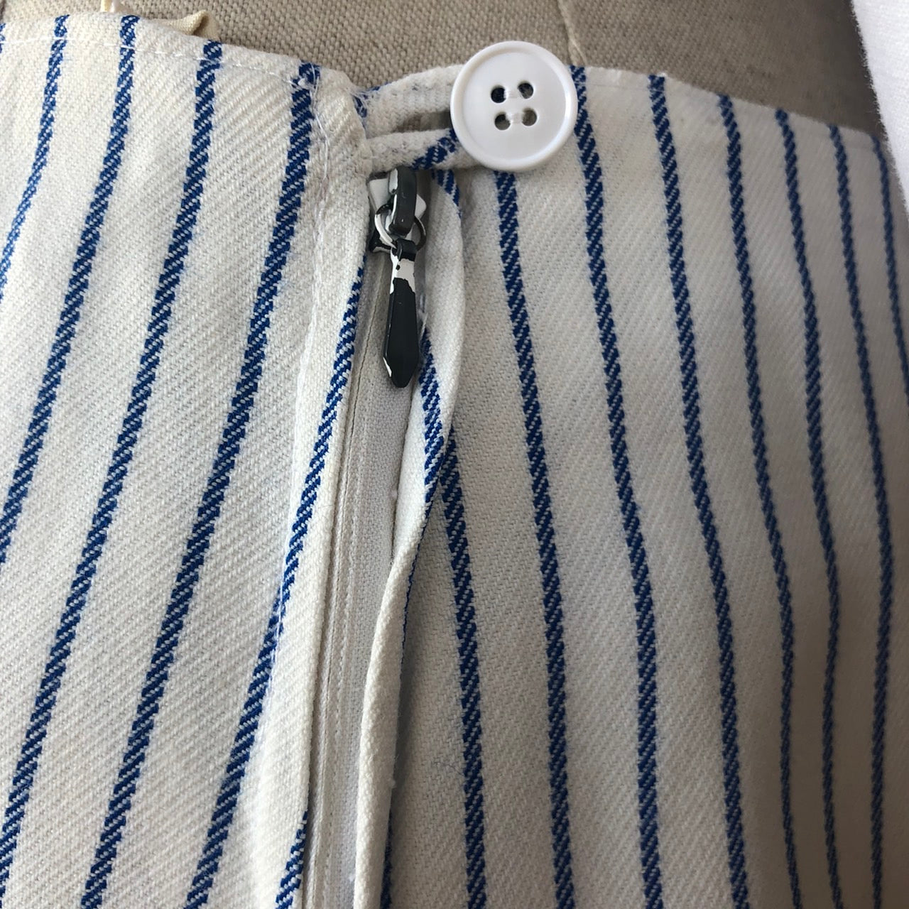 Euro Vintage(ヨーロッパヴィンテージ) Anohi_ストライプ膝丈スカート 表記なし(Lサイズ程度) ホワイト