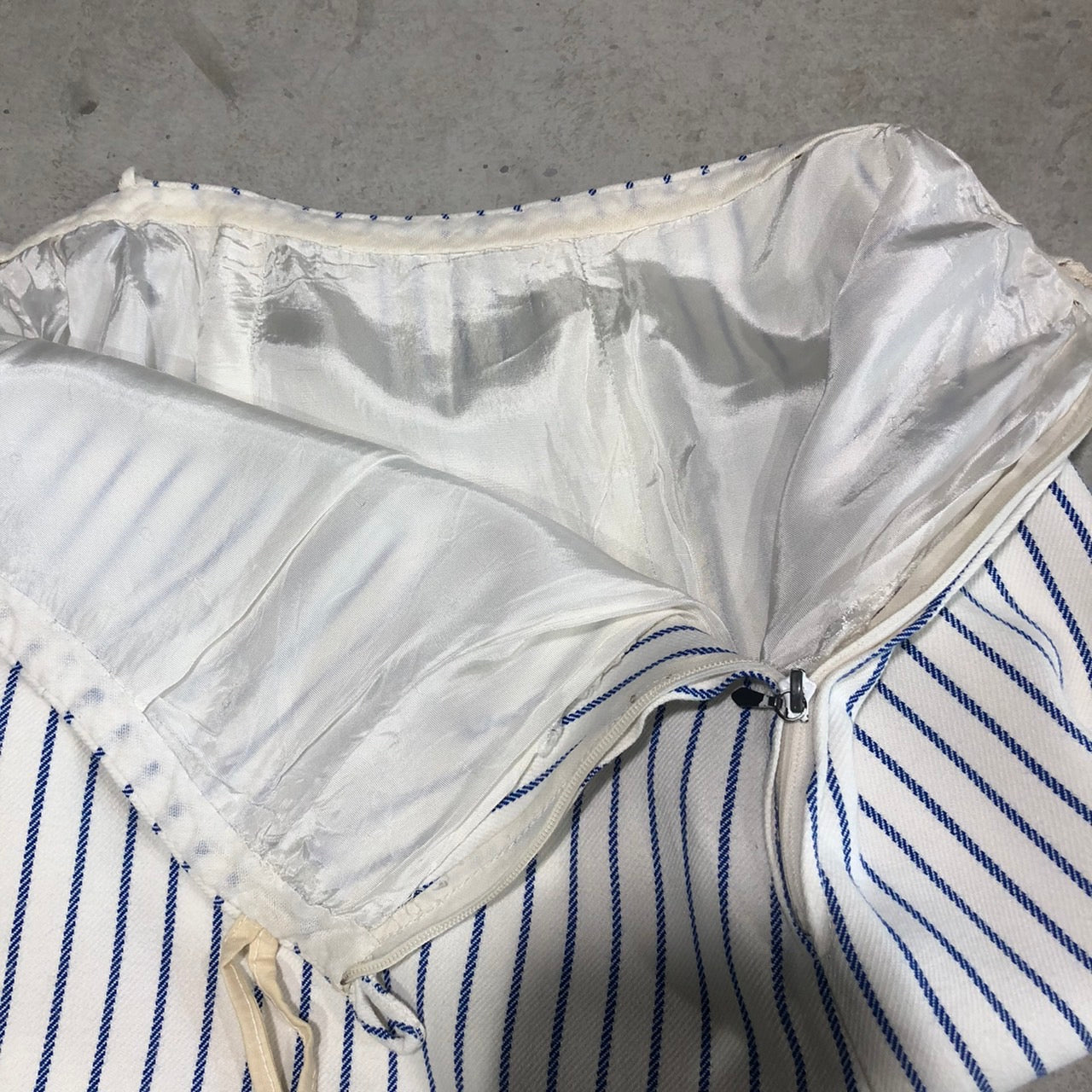 Euro Vintage(ヨーロッパヴィンテージ) Anohi_ストライプ膝丈スカート 表記なし(Lサイズ程度) ホワイト