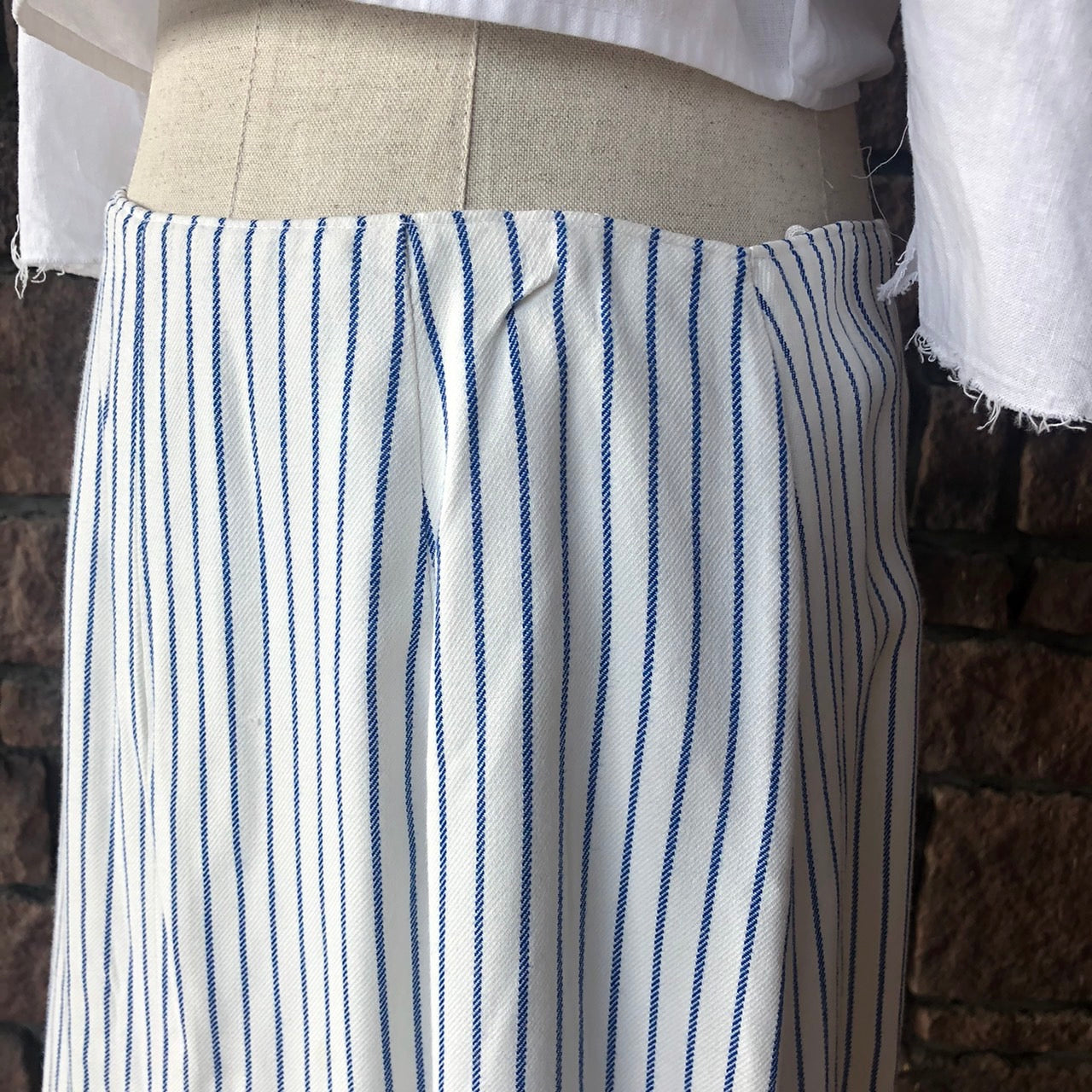 Euro Vintage(ヨーロッパヴィンテージ) Anohi_ストライプ膝丈スカート 表記なし(Lサイズ程度) ホワイト