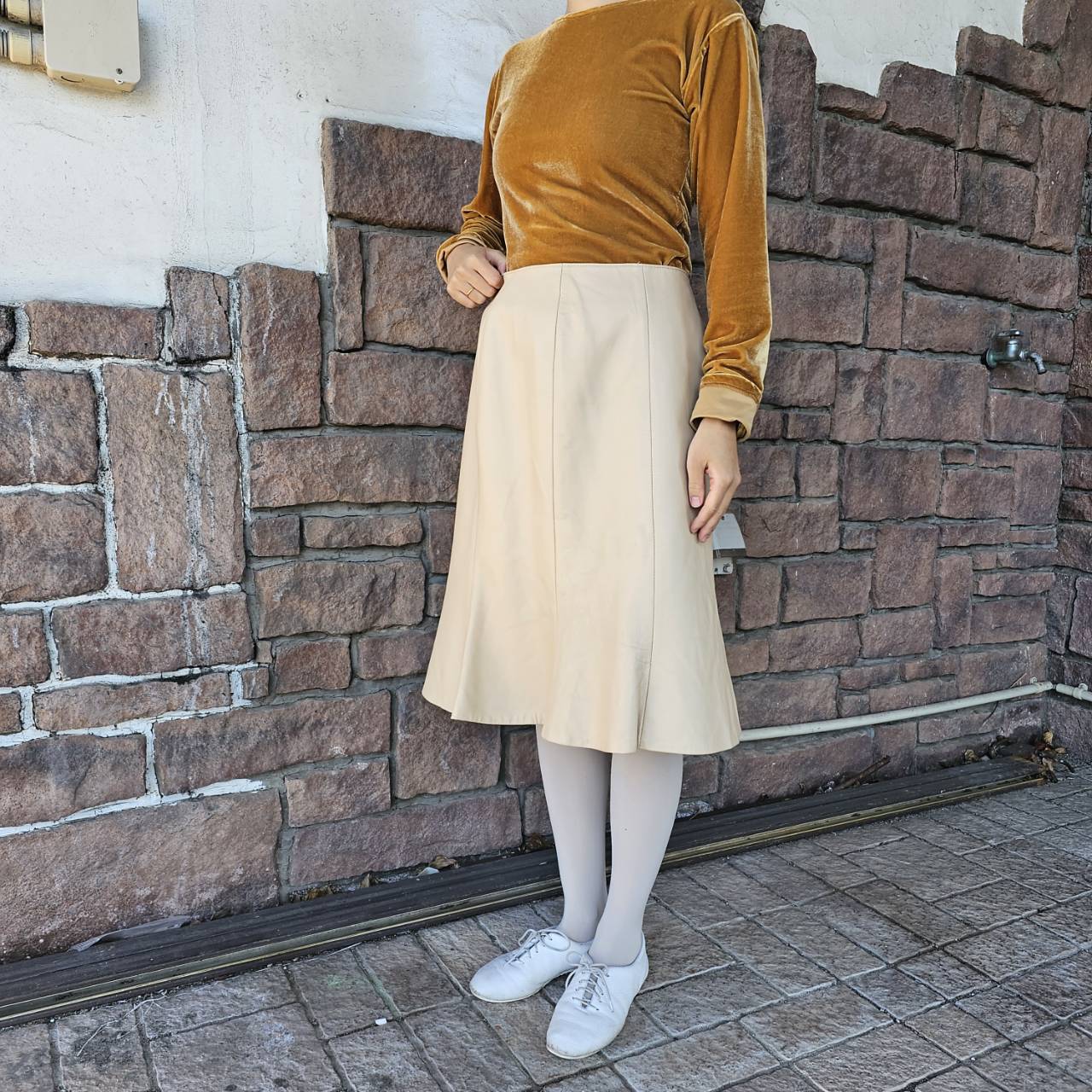 Euro Vintage(ヨーロッパヴィンテージ) Milk_レザー膝丈スカート 15(Lサイズ程度) ベージュ