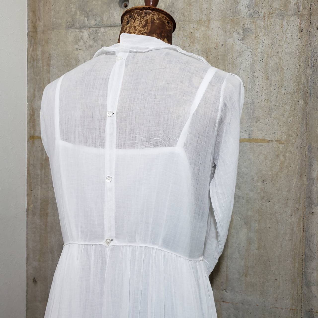 Euro Vintage(ヨーロッパヴィンテージ) Shiro_予感を纏うロングワンピース 表記なし(Mサイズ程度) ホワイト