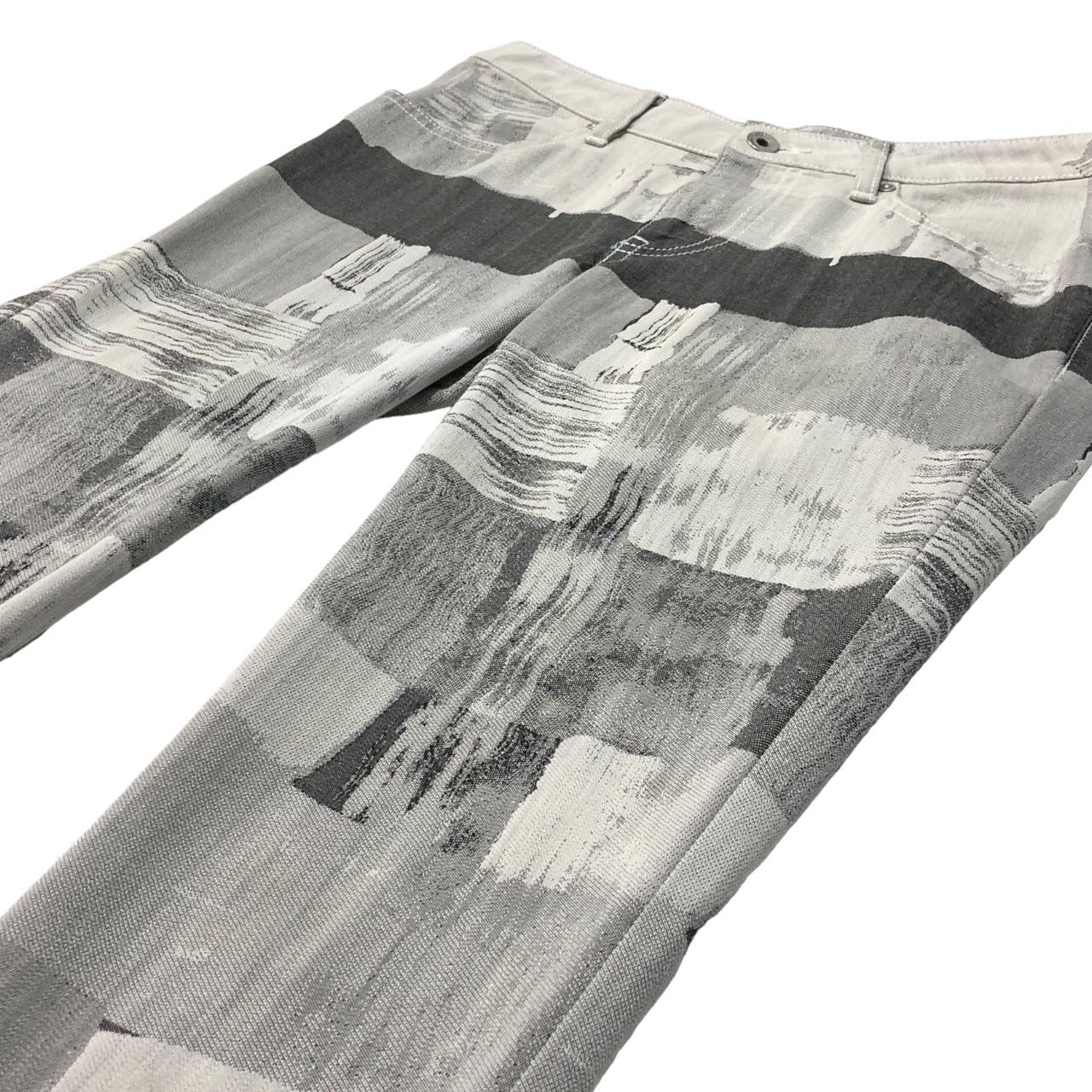 ISSEY MIYAKE(イッセイミヤケ) 水墨画デザインストレッチデニム パンツ IM31FF033 1(Sサイズ程度) グレー