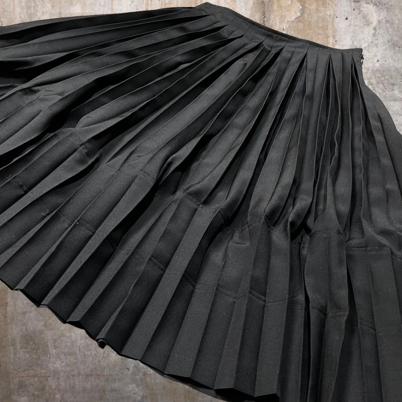 COMME des GARCONS JUNYA WATANABE(コムデギャルソンジュンヤワタナベ) 18SSポリ/ウールプリーツスカート JA-S023 SIZE S ブラック AD2017