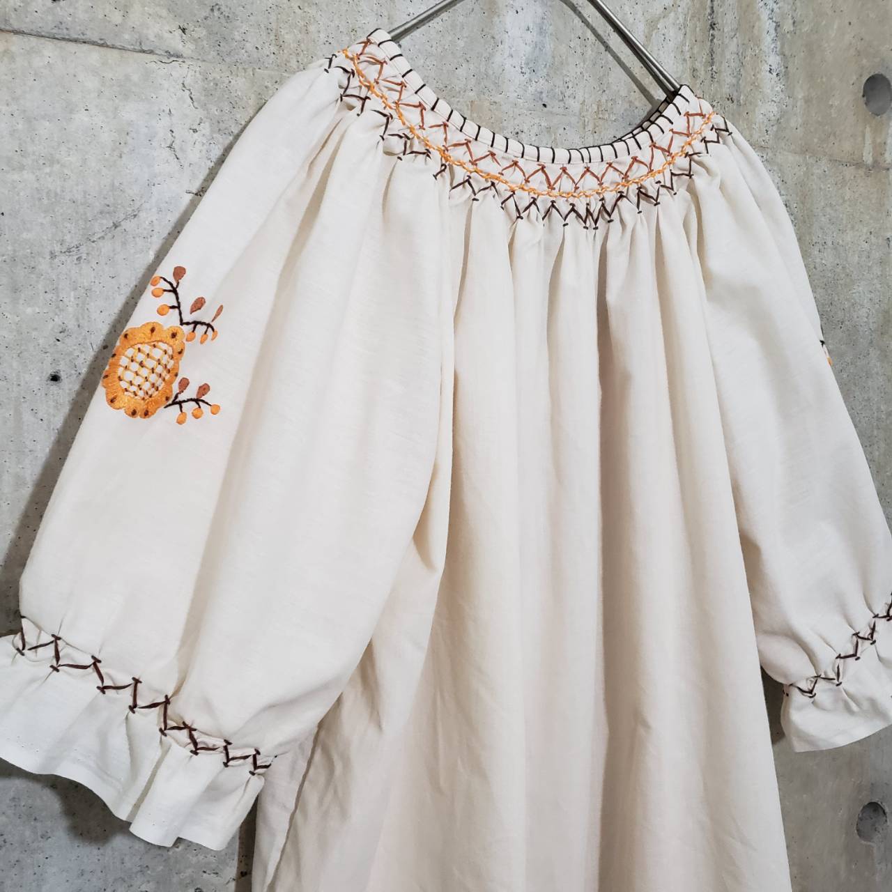 Euro Vintage(ヨーロッパヴィンテージ) Nuts_フォークロアチュニック 表記なし(Lサイズ程度) ベージュ