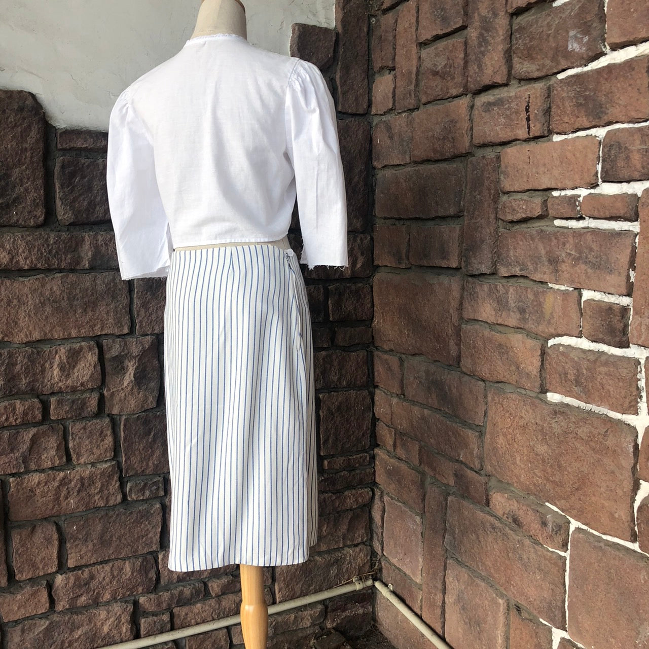 Euro Vintage(ヨーロッパヴィンテージ) Anohi_ストライプ膝丈スカート 表記なし(Lサイズ程度) ホワイト