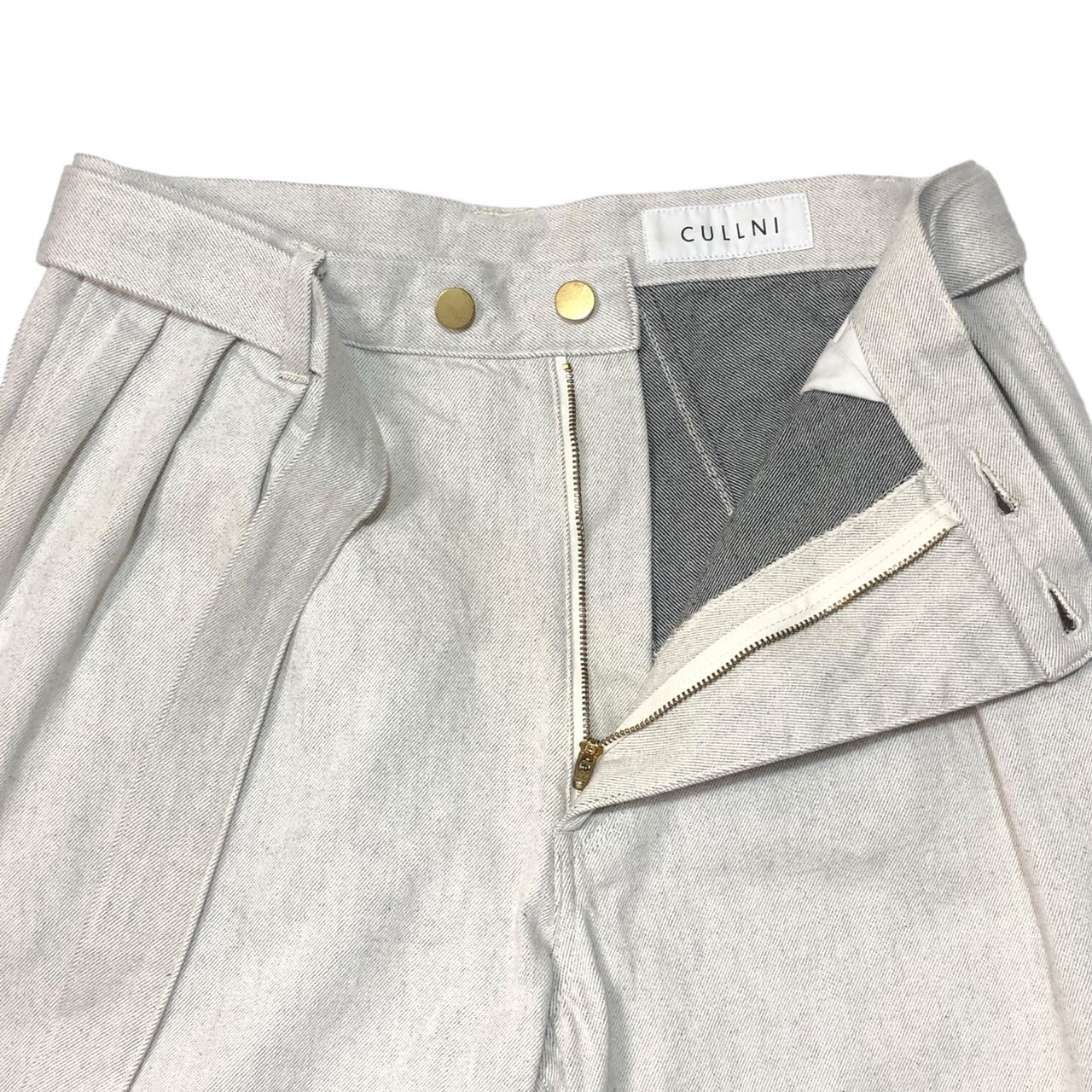 CULLNI(クルニ) ベルト3タックデニム タイロッケン デニムパンツ ジーンズ ワイド 21-AW-017 SIZE 2(M程度) ライトグレー ホワイト系