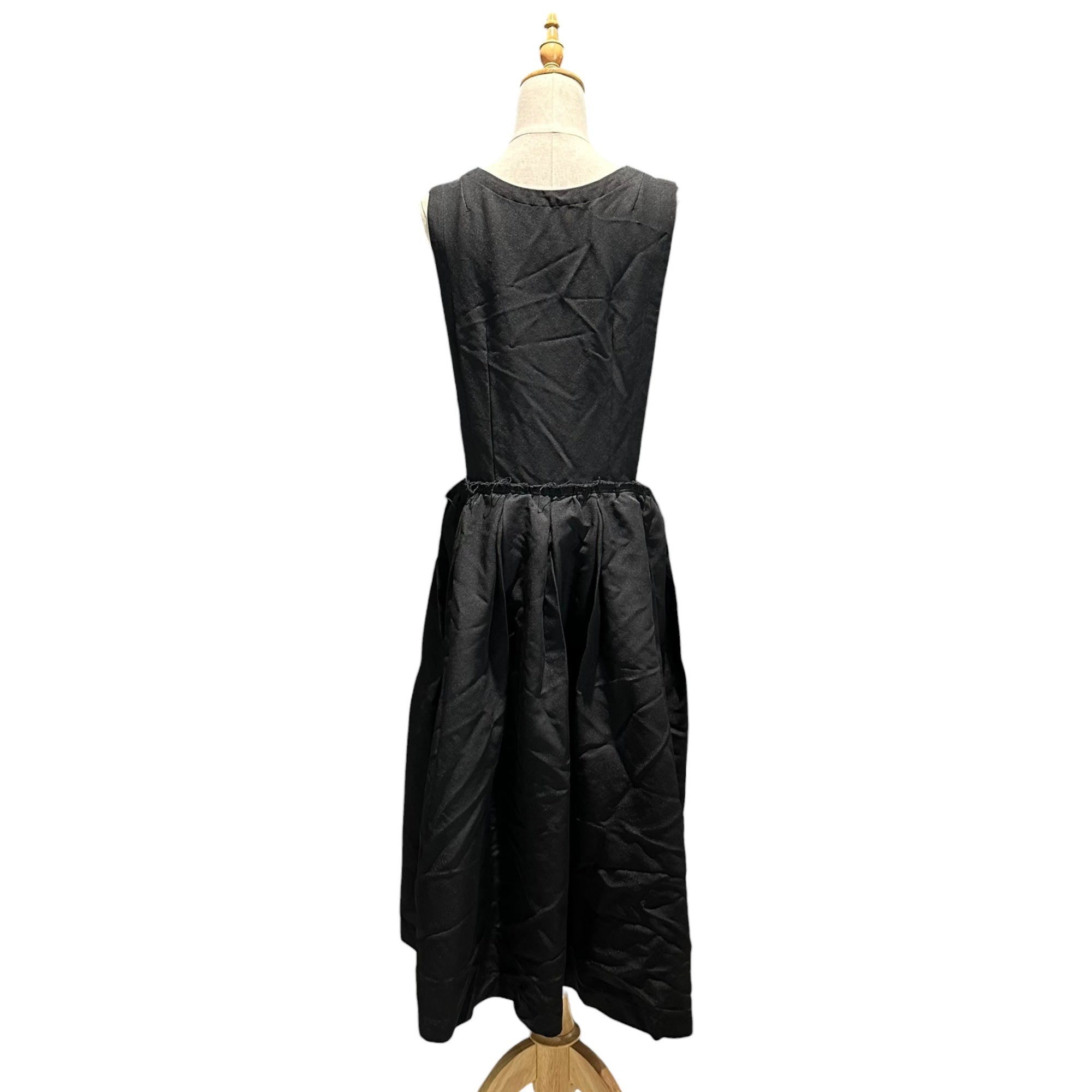 BLACK COMME des GARCONS(ブラックコムデギャルソン) 2024SS Asymmetrical Front-and-Back Polyester Felted Jumper Skirt 前後 アシンメトリー ポリ縮絨 ジャンパー スカート  1M-A001 S ブラック AD2023