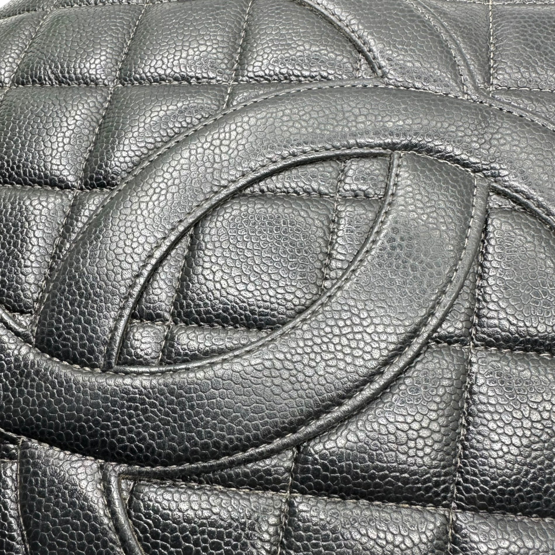 CHANEL(シャネル) 2000’s Reissue Tote Bag - Caviar Skin 復刻 トート バッグ - キャビア スキン ブラック 6****** ハンド ココマーク チャーム