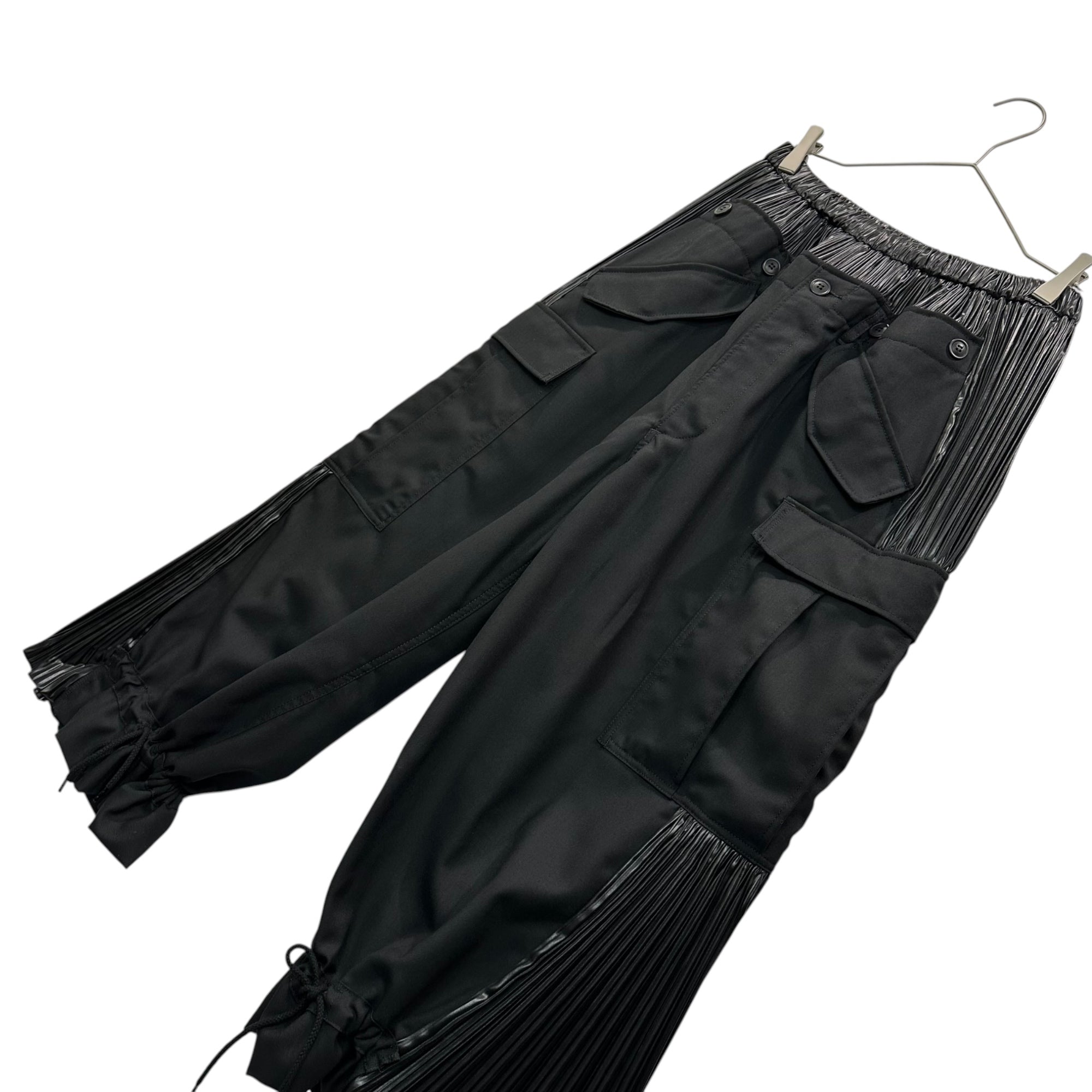 JUNYA WATANABE(ジュンヤワタナベ) 25AW GABARDINE×SATIN CARGO PANTS ギャバジン サテン ドッキング ワイド カーゴ パン JP-P046 XS ブラック AD2025