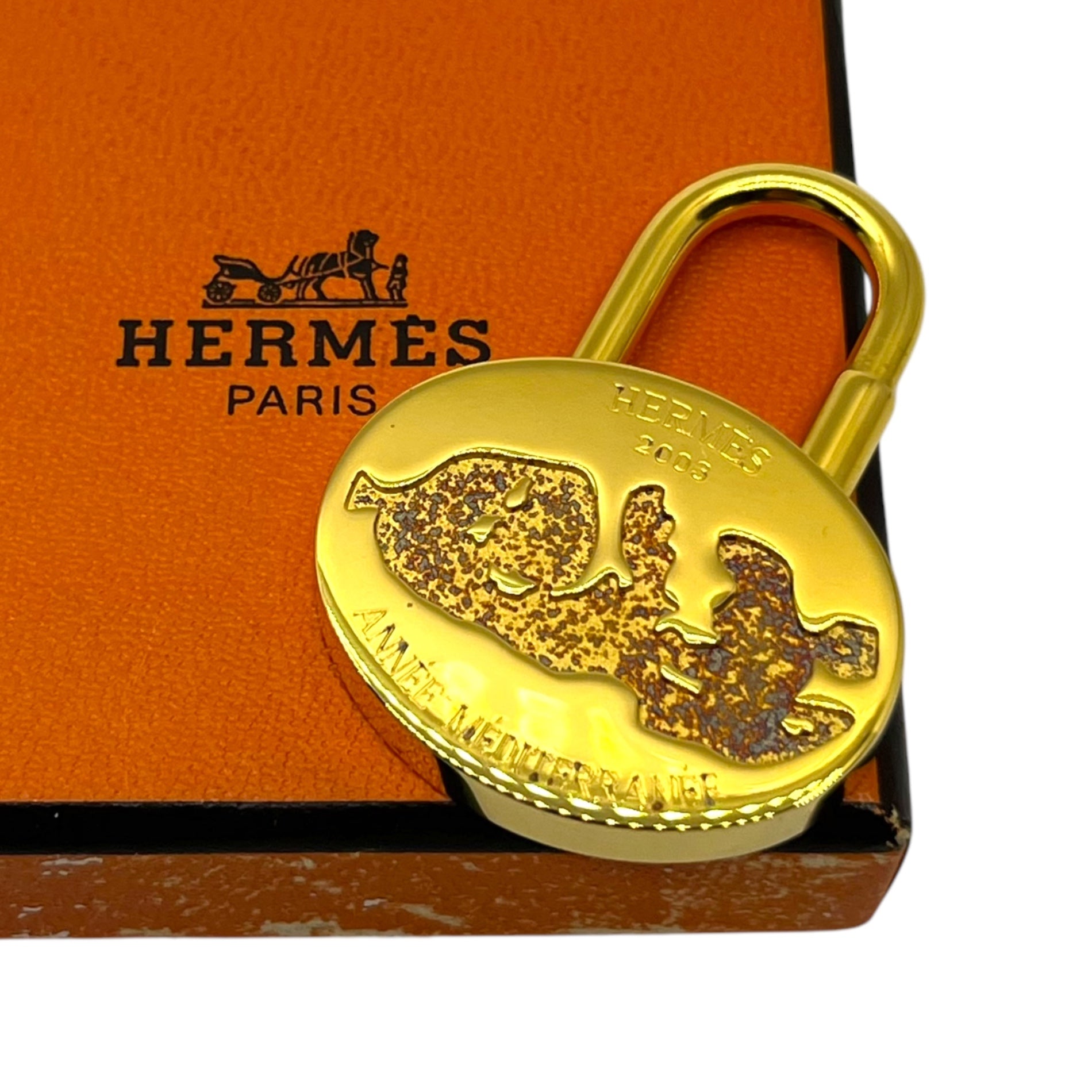 HERMES(エルメス) 2003年限定 mediterranean cadena charm 地中海 カデナ チャーム 年間テーマ 「La Mediterranee」 ゴールド 箱付 ペンダントトップにも