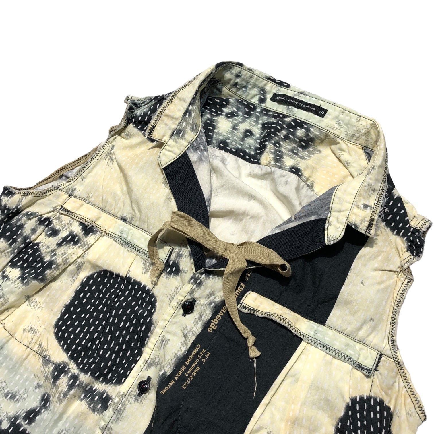MARITHE FRANCOIS GIRBAUD(マリテフランソワジルボー) 00's Sleeveless all-over pattern shirt ノースリーブ 総柄 シャツ F6-5914 S ベージュ×ブラック Y2K ロゴ
