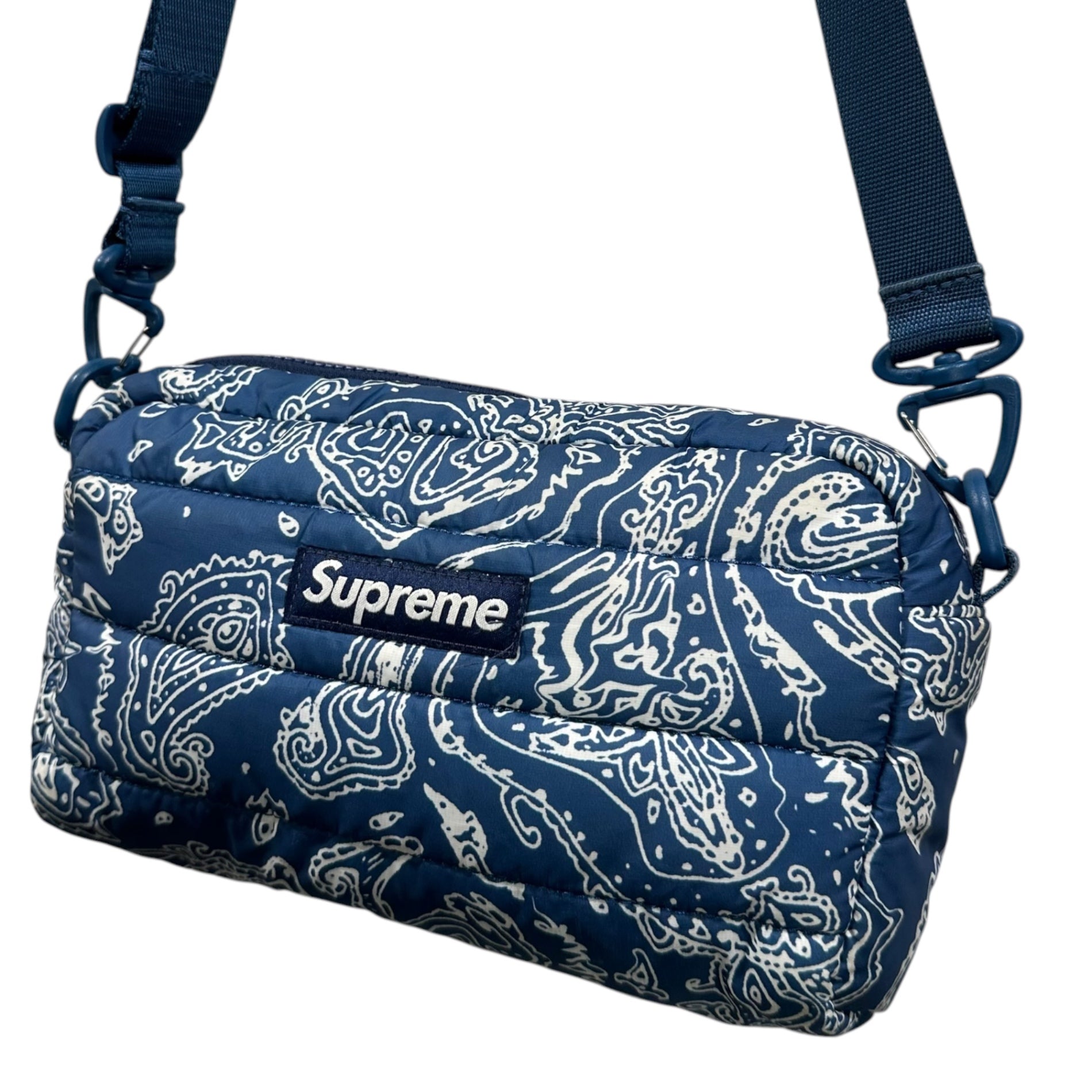 SUPREME(シュプリーム) 2022AW Puffer Side Bag バンダナ 中綿 ショルダー バッグ ネイビー