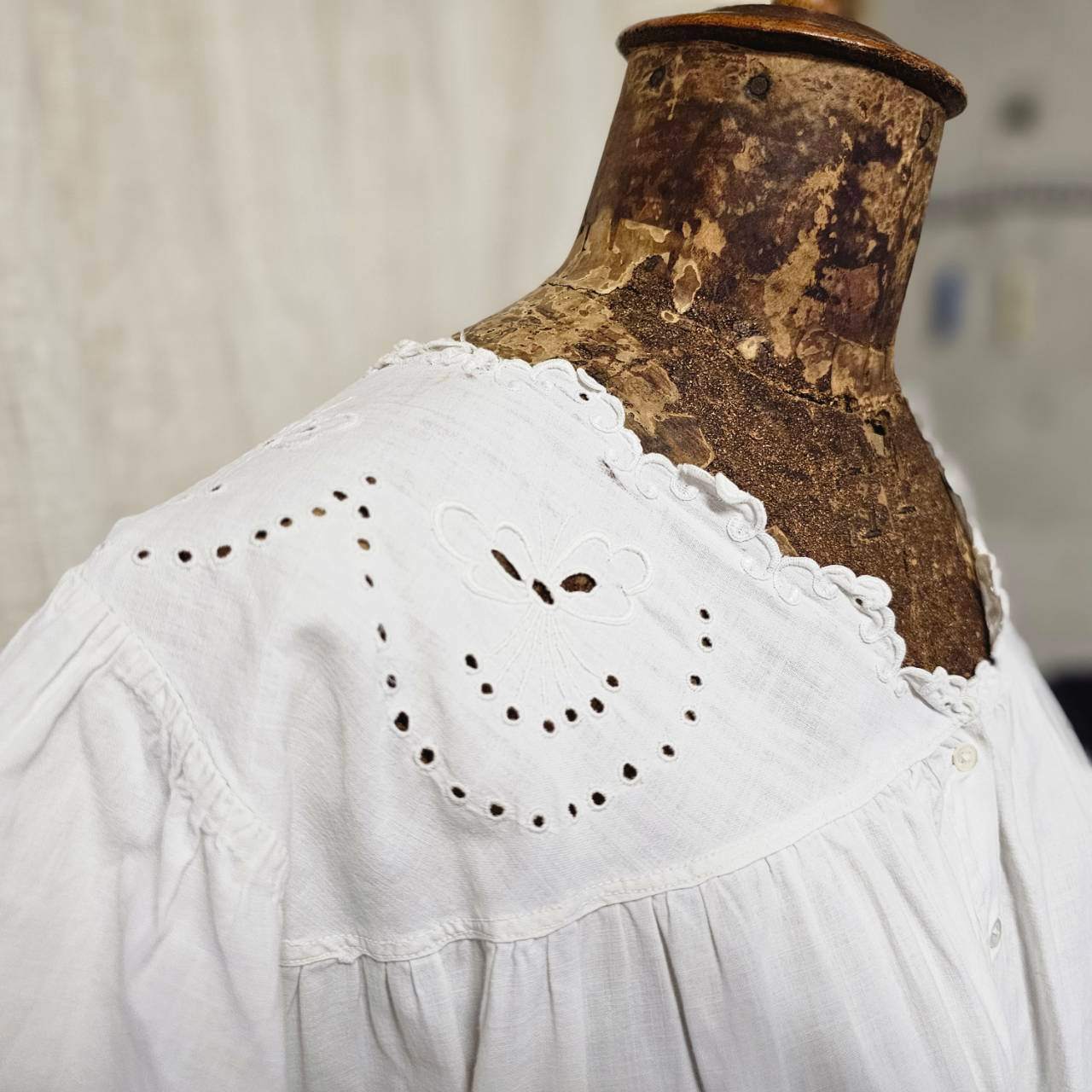 Euro Vintage(ヨーロッパヴィンテージ) Meduse_10'~20's french cotton flower embroidery short sleeve long dress /フレンチコットン花刺繍半袖ロングワンピース 表記なし(Mサイズ程度) ホワイト