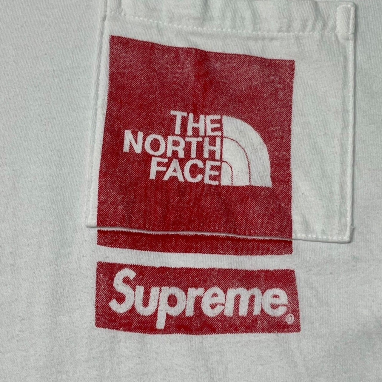 SUPREME × THE NORTH FACE(シュプリーム × ノースフェイス) 23SS The North Face Printed Pocket Tee プリント ポケットＴシャツ XL ホワイト×レッド