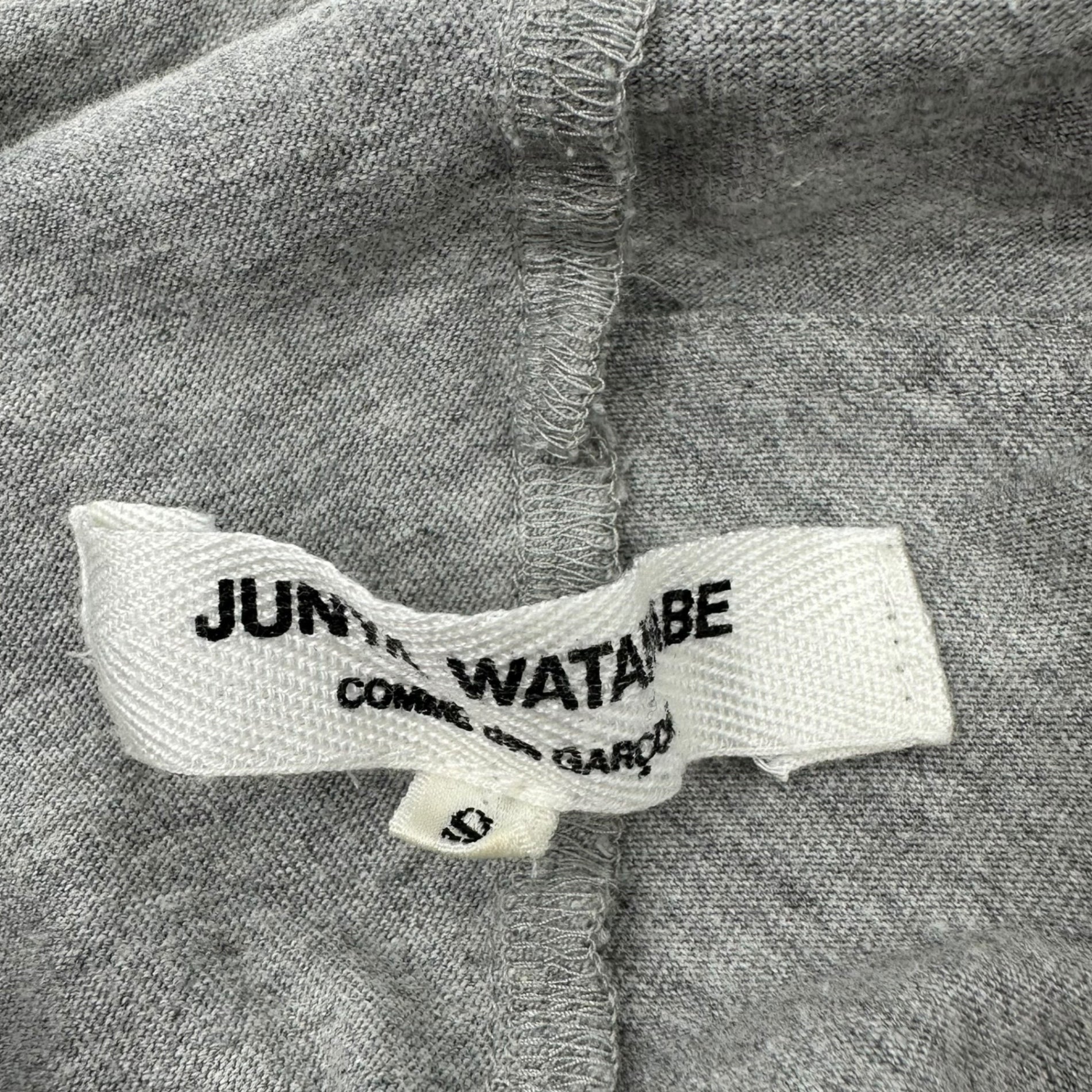 COMME des GARCONS JUNYA WATANABE(コムデギャルソンジュンヤワタナベ) 07SS Front ruffle long sleeve short length cut and sew 前フリル 長袖 ショート レングス カットソー  JS-T068 S グレー AD2006