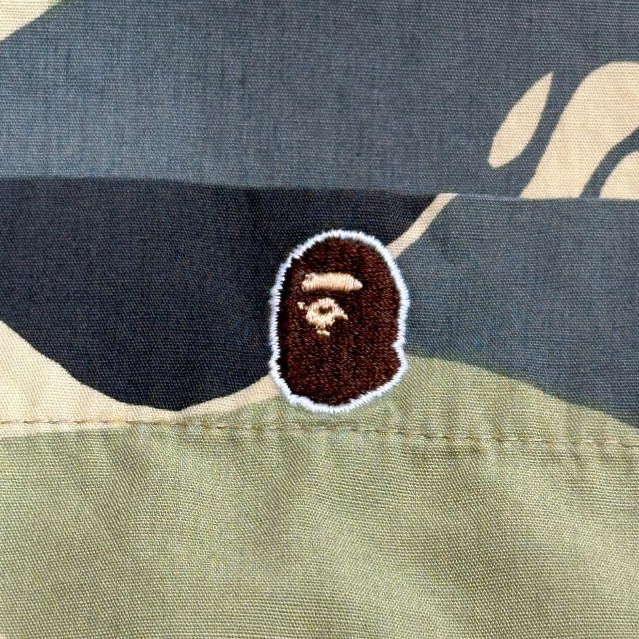 最初期エイプ　ファーストカモシャツ　90年代 abathingape 90s 初期タグ a bathing ape エイプ 青 カモ 猿 Tシャツ M