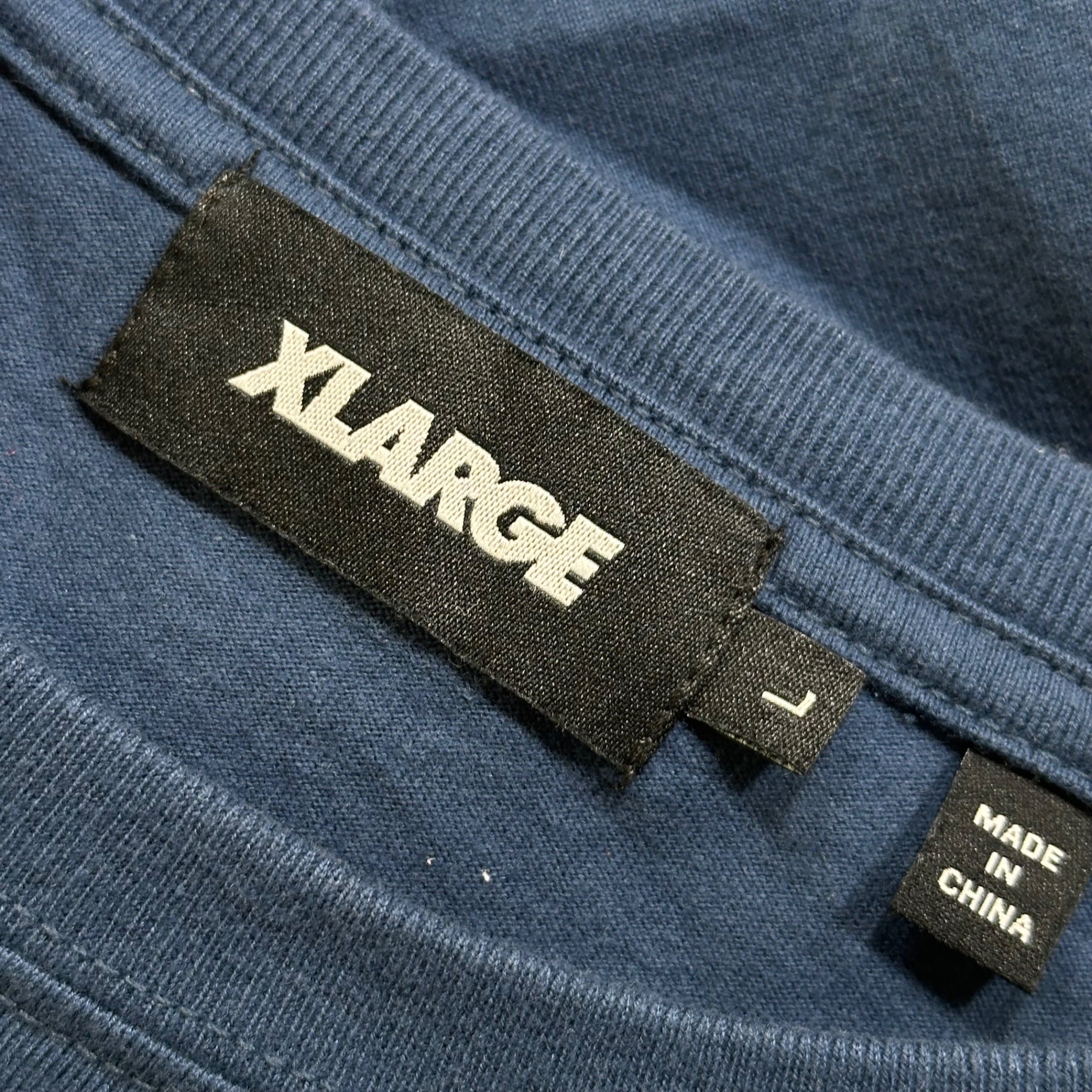 X-LARGE(エクストララージ) Logo Patch Crew Neck T-Shirt ロゴ パッチ クルーネック Tシャツ L ネイビー