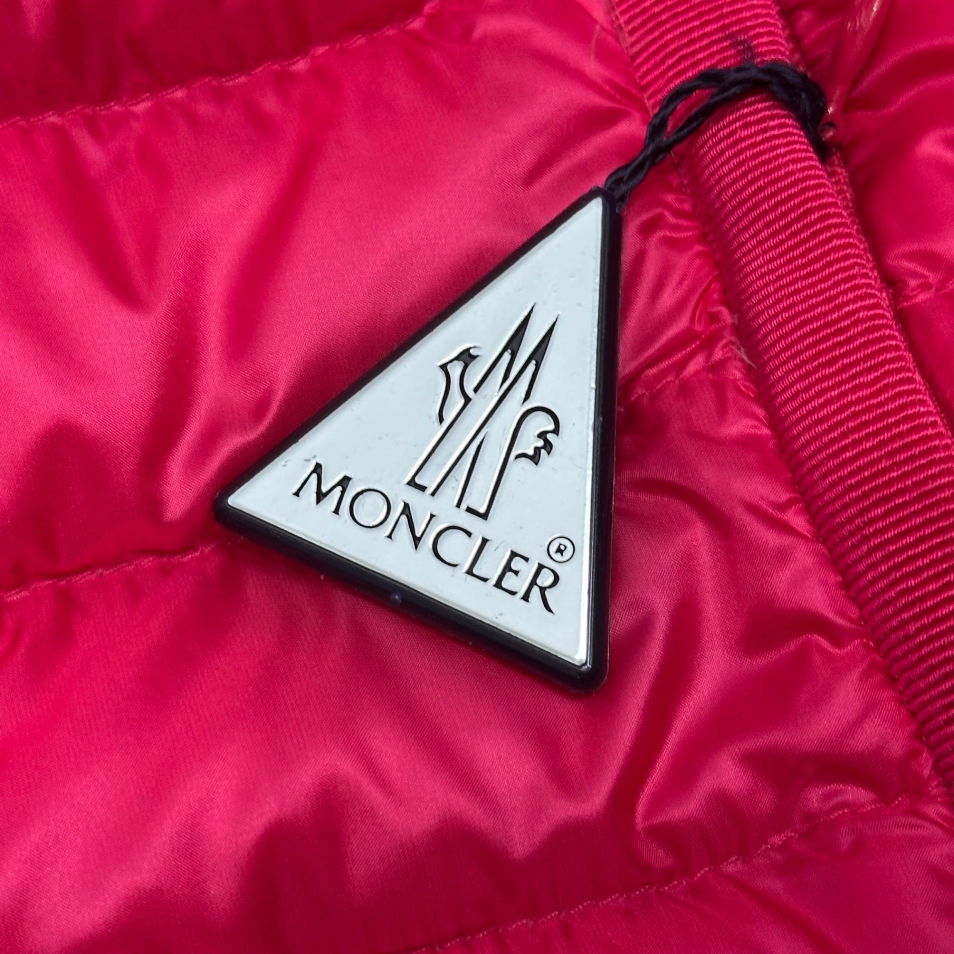 MONCLER(モンクレール) AMITA  Layered light down jacket with ruffled hem 裾フリル レイヤード調 ライトダウン ジャケット 3 ピンク 国内代理店タグ無