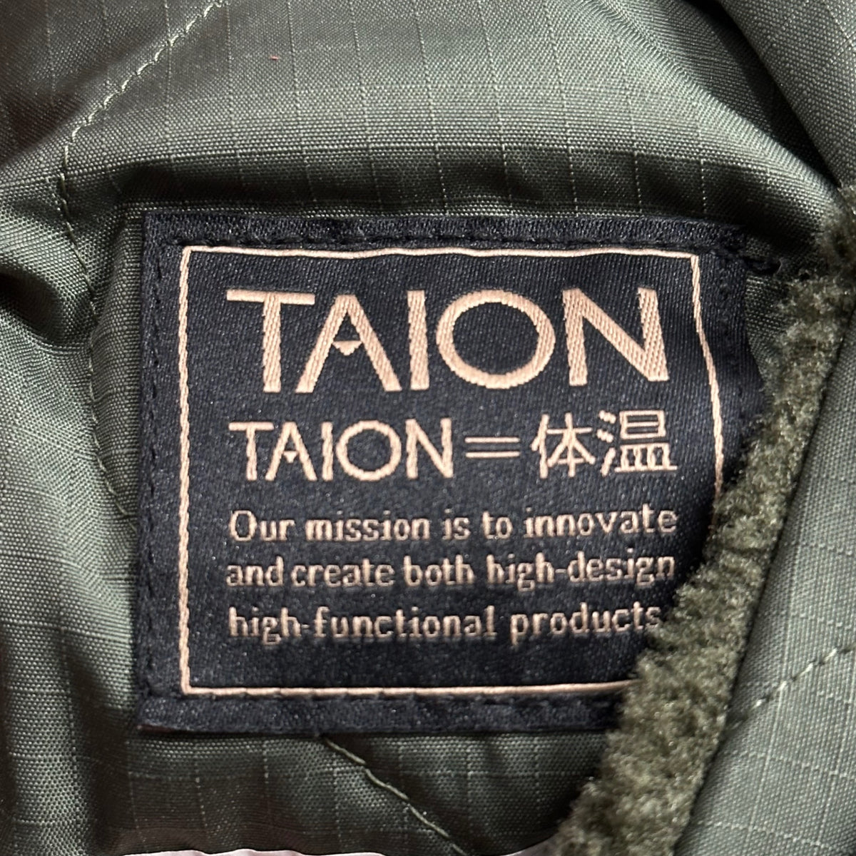 TAION(タイオン) Military Reversible High-Neck Down Vest ミリタリー リバーシブル ハイネック ダウン ベスト TAION-R002BML-1 L オリーブ