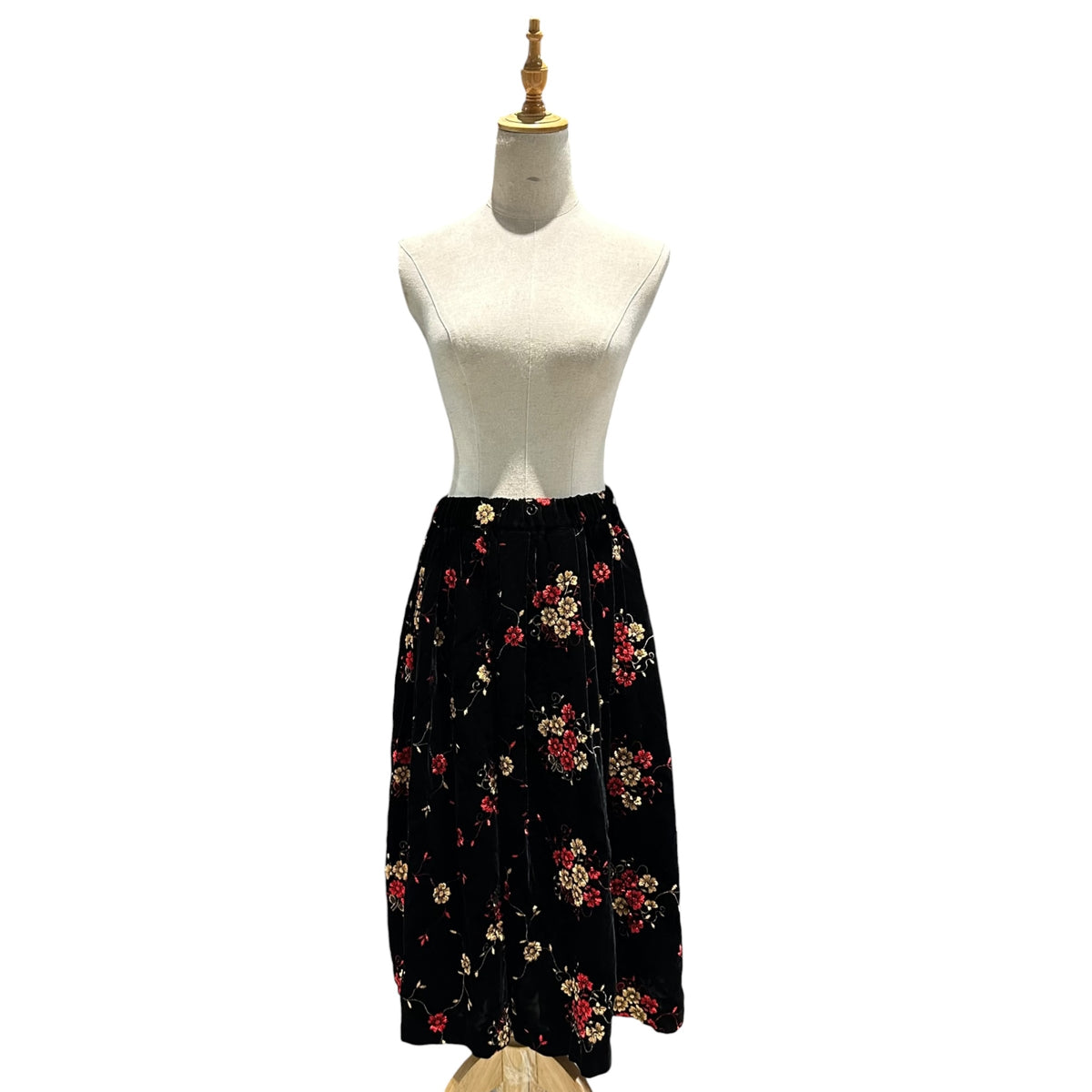 robe de chambre COMME des GARCONS(ローブドシャンブルコムデギャルソン) 2001AW Flower-Embroidered Velour Easy Flare Skirt 花 刺繍 ベロア イージー フレア スカート RC-S009 FREE ブラック×レッド×ゴールド AD2001 00s アーカイブ