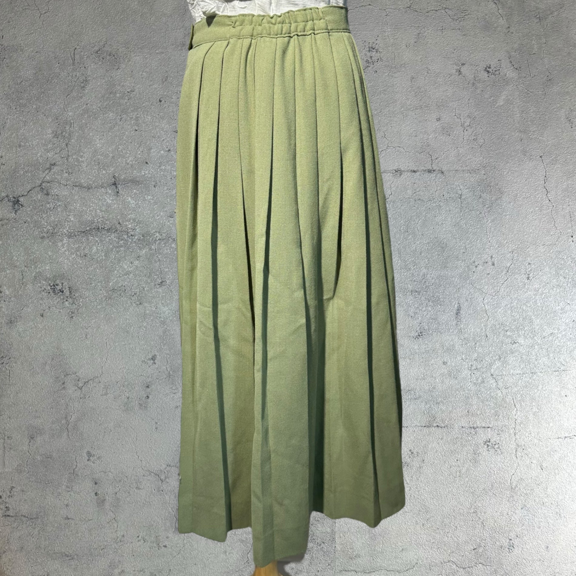 Euro vintage(ヨーロッパヴィンテージ) 80'~90's pale smokey green pleated gaucho pants プリーツガウチョパンツ 表記無し(M～Lサイズ程度) グリーン