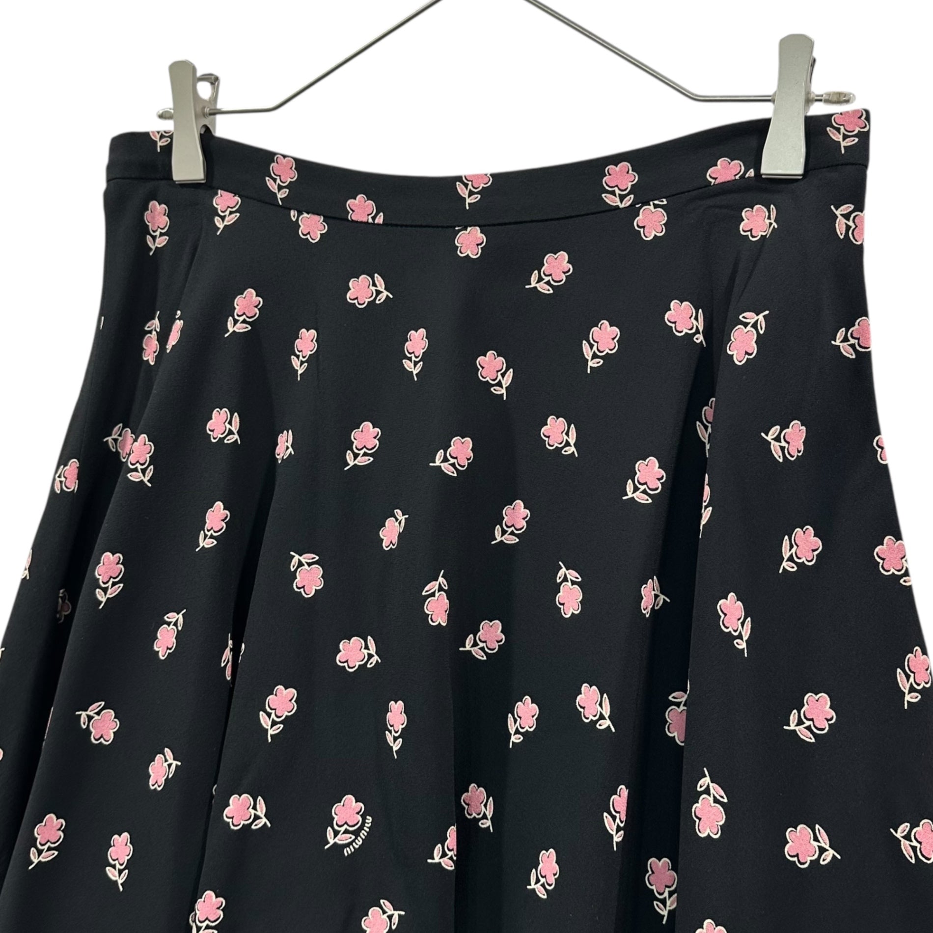 miu miu(ミュウミュウ) Floral Print Flared Mini Skirt 花柄 フレア ミニ スカート MG807 1LA3 44 ブラック×ピンク