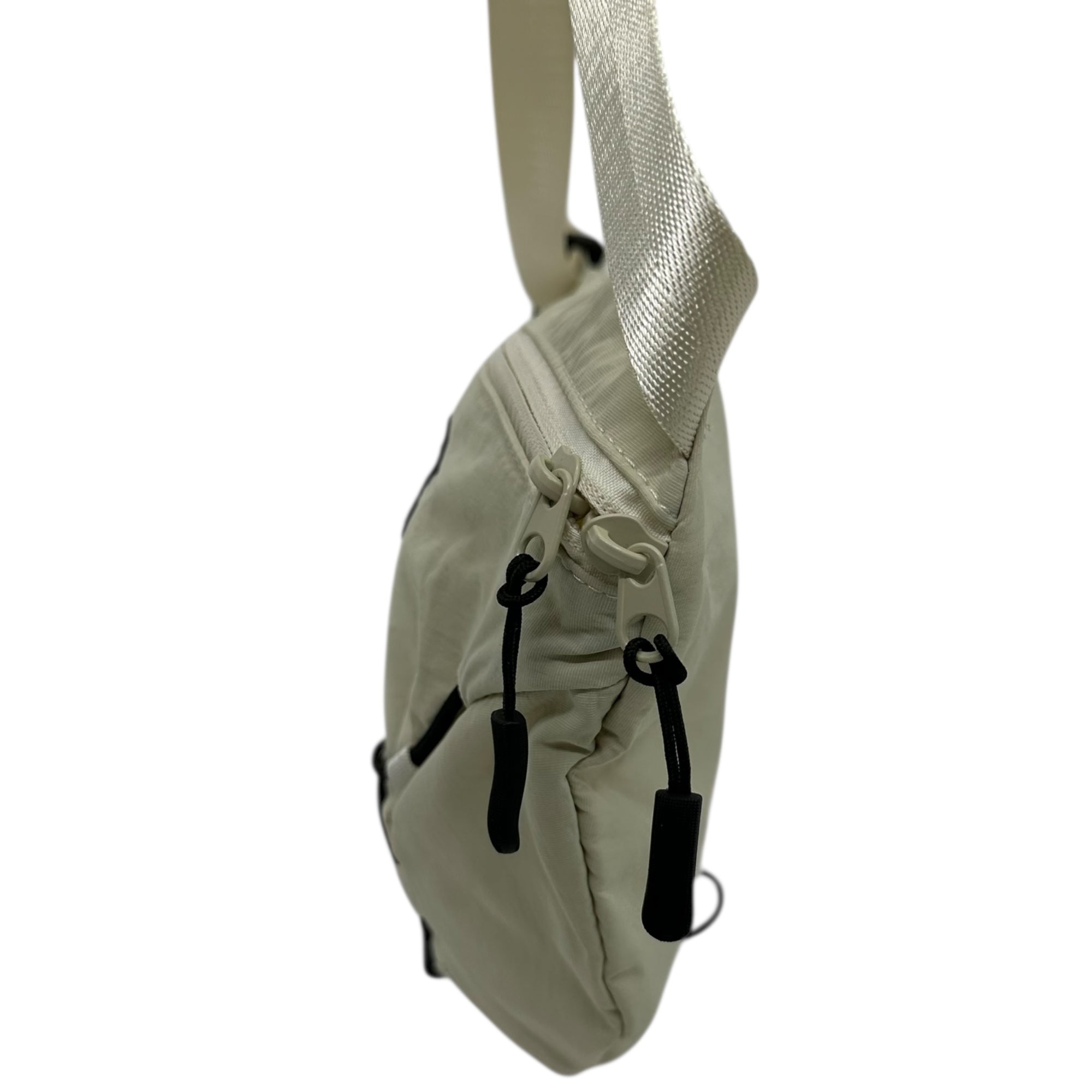 UMBRO(アンブロ) FREAK'S STORE Logo Body Bag フリークス ストア 別注 ロゴ ボディ バッグ アイボリー ショルダー