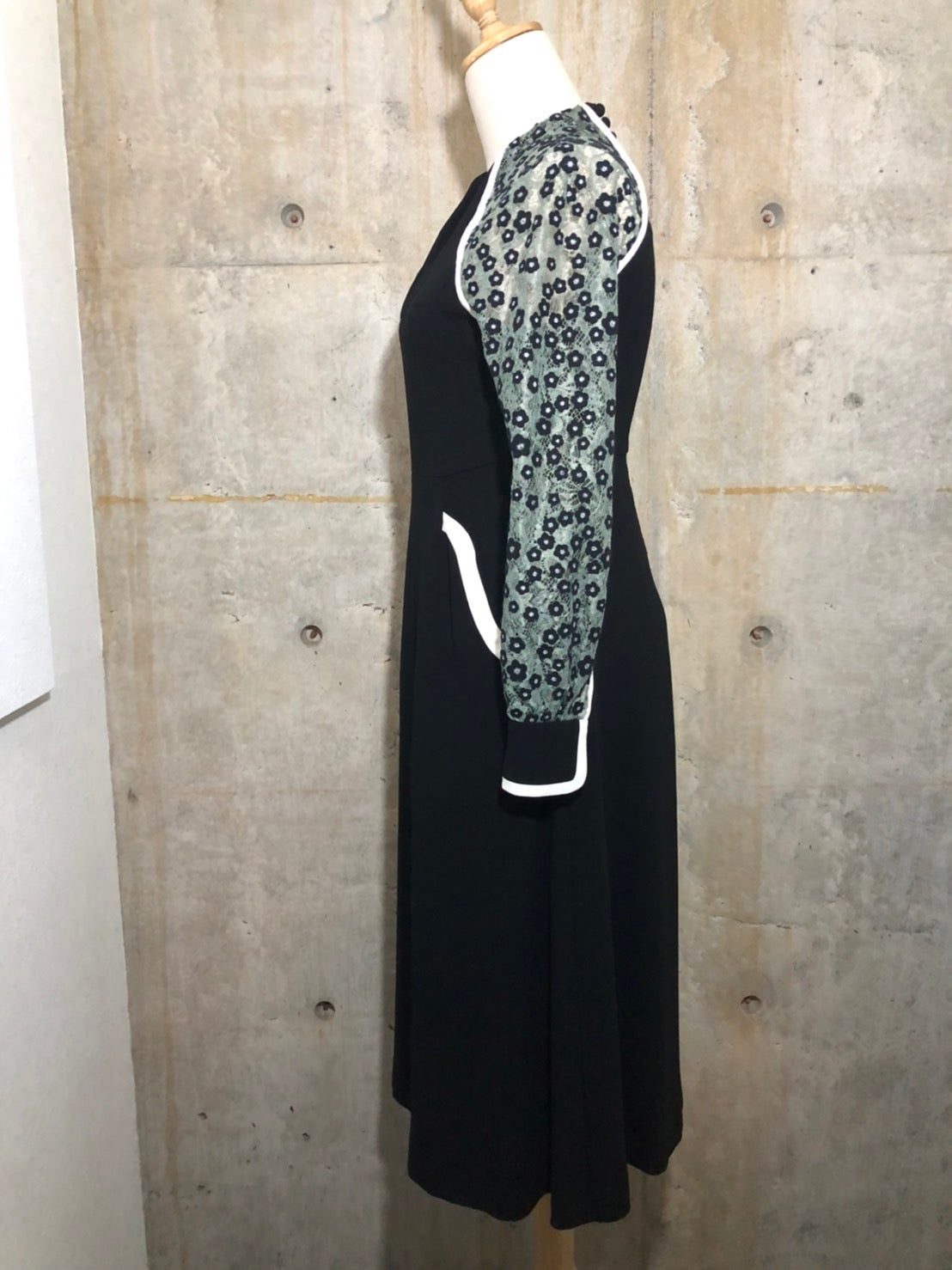 mame kurogouchi(マメクロゴウチ) Pedicel Lace Sleeves A-line Dress MM18AW-DR003 36(S) ブラック