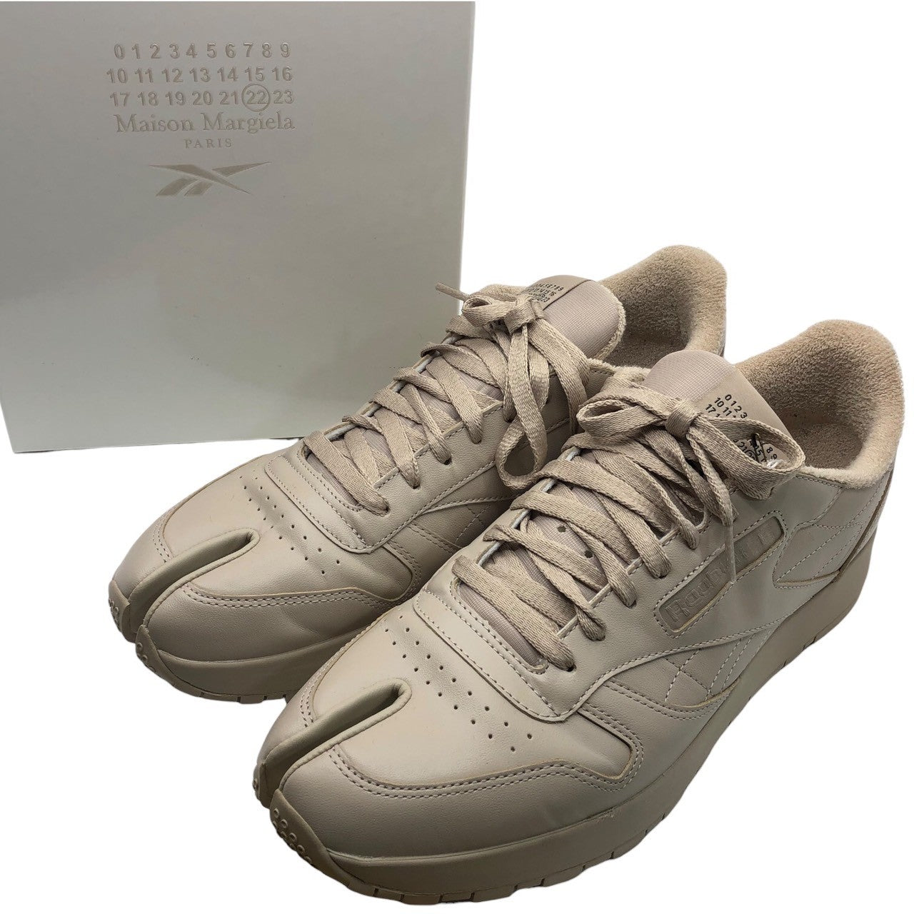 MAISON MARGIELA×Reebok(メゾンマルジェラ×リーボック) PROJECT 0 CL TABI SNEAKER 足袋 スニーカー GX5141　S57WS0426 29cm ベージュ タビ ローカット コラボ