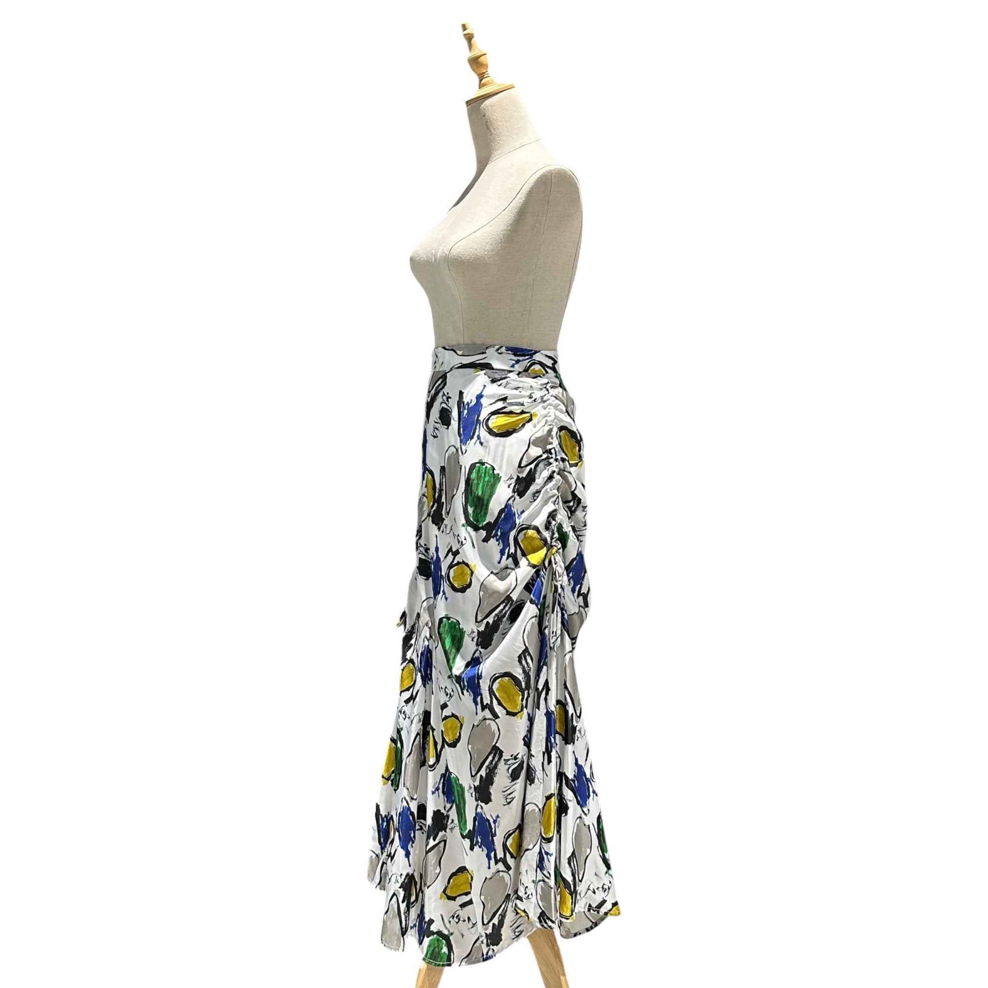 UN3D.(アンスリード) Skirt with ribbon decorative paint and graphic print リボン 装飾 ペイント グラフィック スカート 522140800001-01 38(M程度) ホワイト×マルチカラー