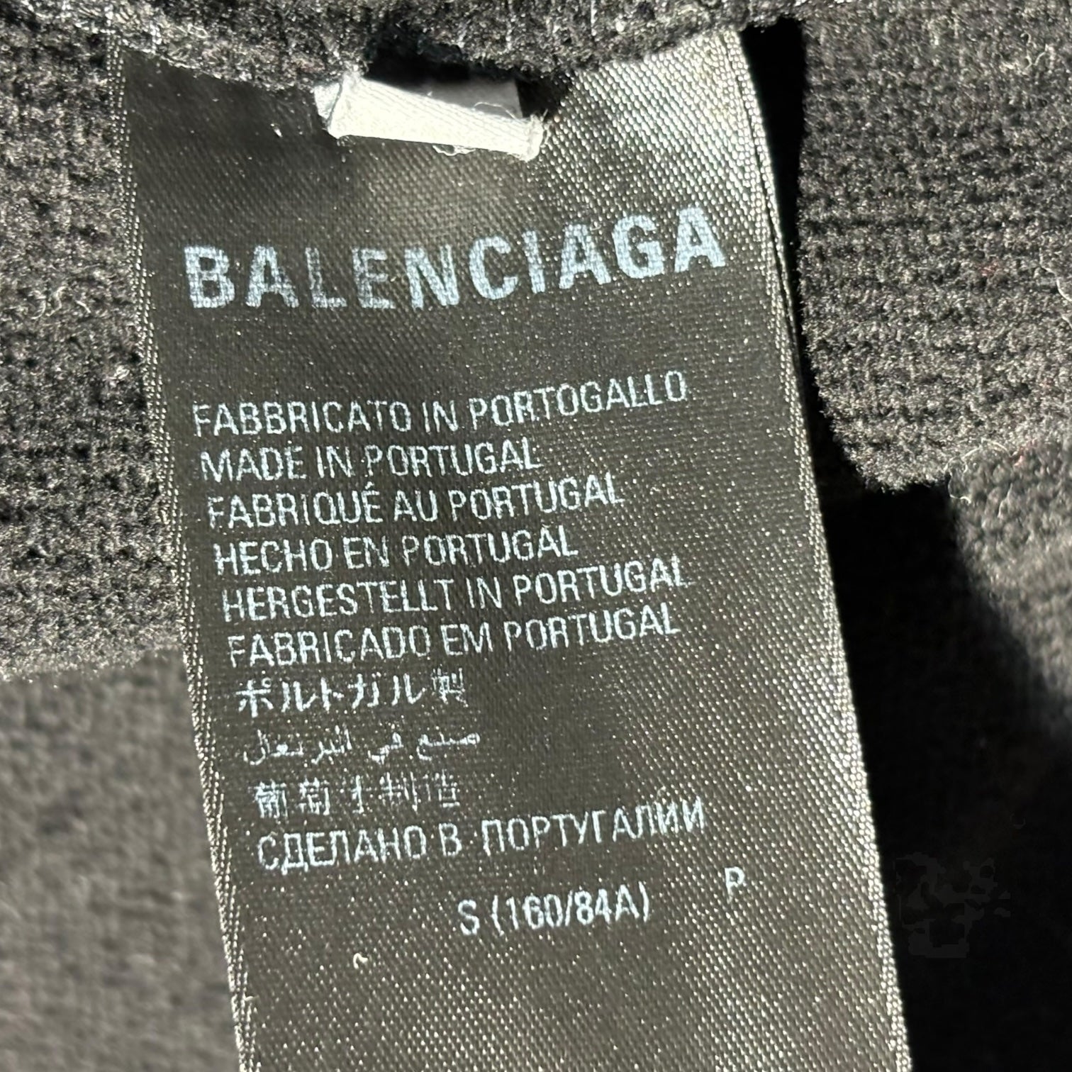 BALENCIAGA(バレンシアガ) Tab Worn-out Zip-up Hoodie ショート丈 ロゴ ジップ アップ フーディ JP57 2021 03084 S ブラック パーカー