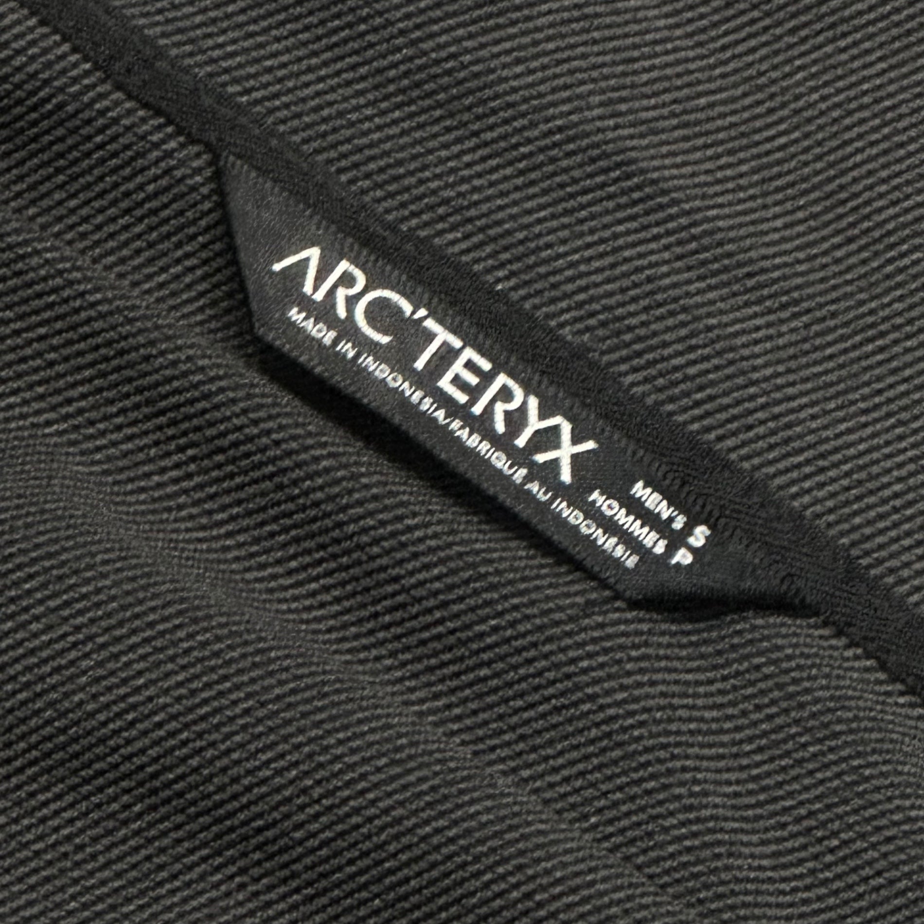 ARC'TERYX(アークテリクス) 17's GAMMA LT HOODY ガンマ フーディ ジャケット 17307-111054 S ブラック アメアスポーツタグ 2017年製造