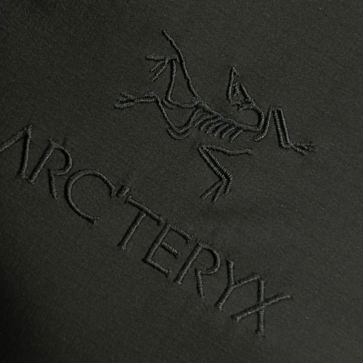 ARC'TERYX(アークテリクス) 2020AW BEAMS LOGO ATOM AR HOODY ビームス ロゴ アトム 中綿 フーディ ジャケット 28176-126048 S ブラック×オレンジ